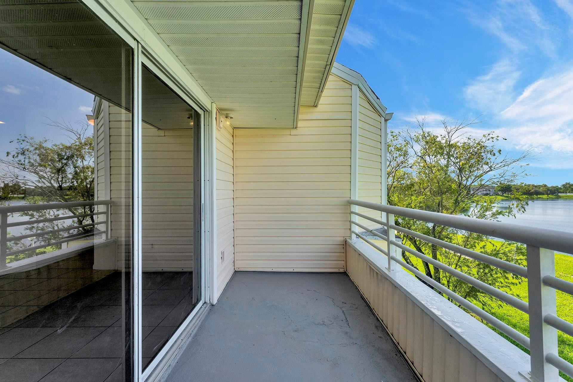 3449 NW 44th St 205