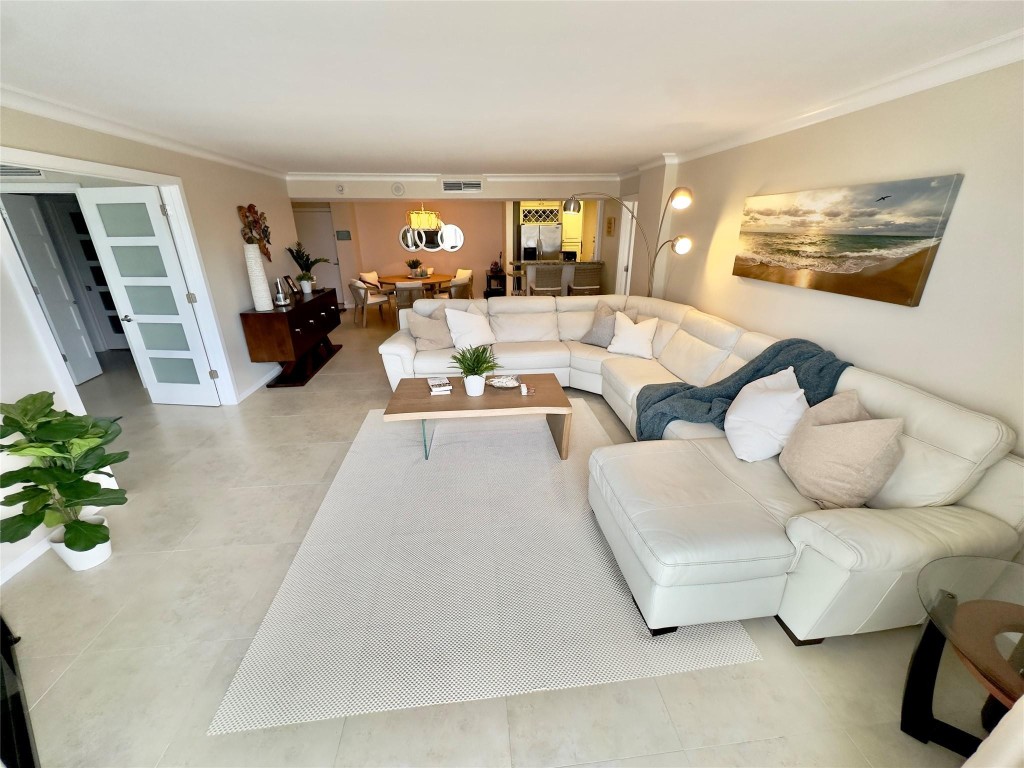 1 Las Olas Circle 110