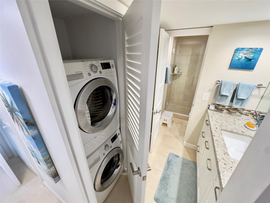 1 Las Olas Circle 110