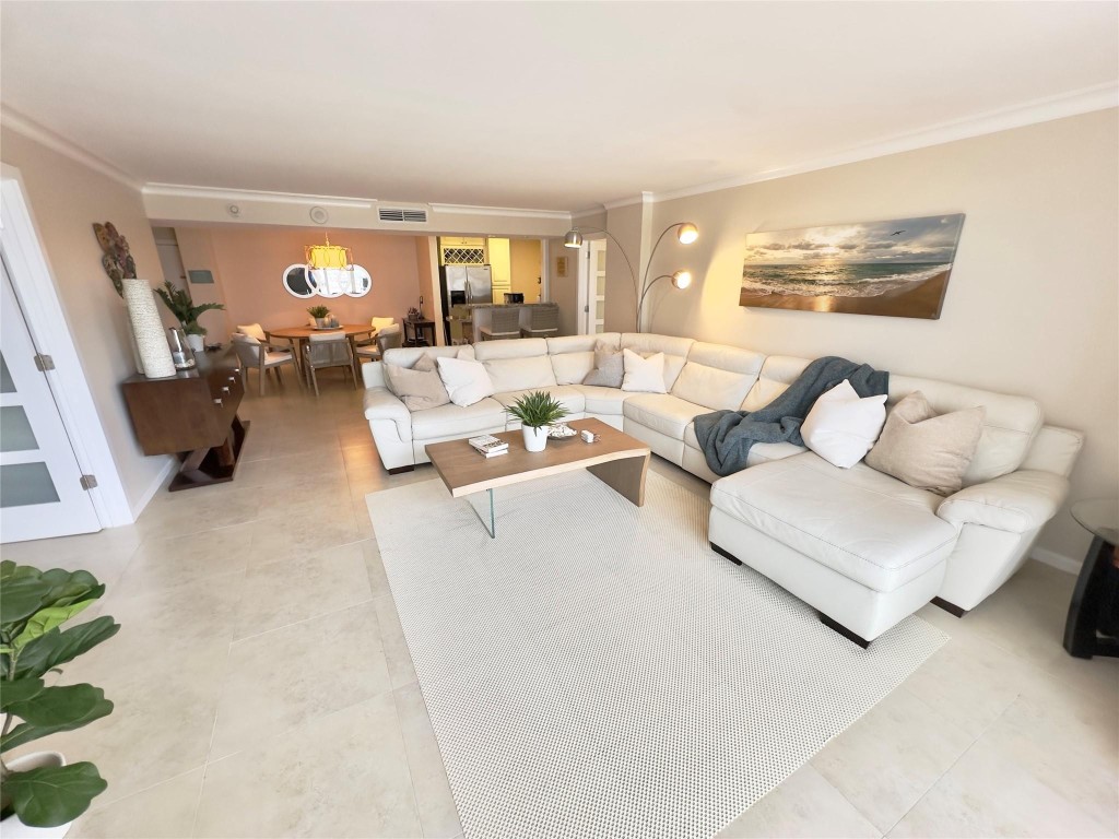 1 Las Olas Circle 110