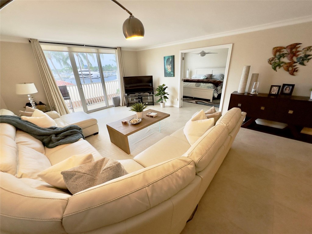 1 Las Olas Circle 110