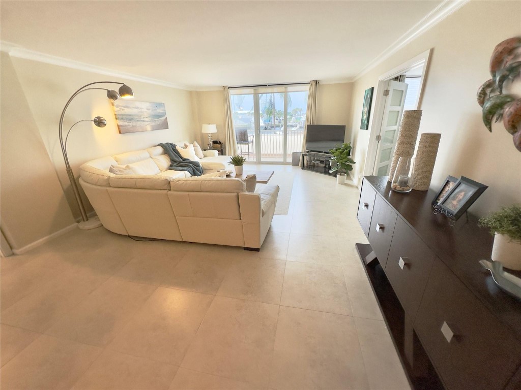 1 Las Olas Circle 110