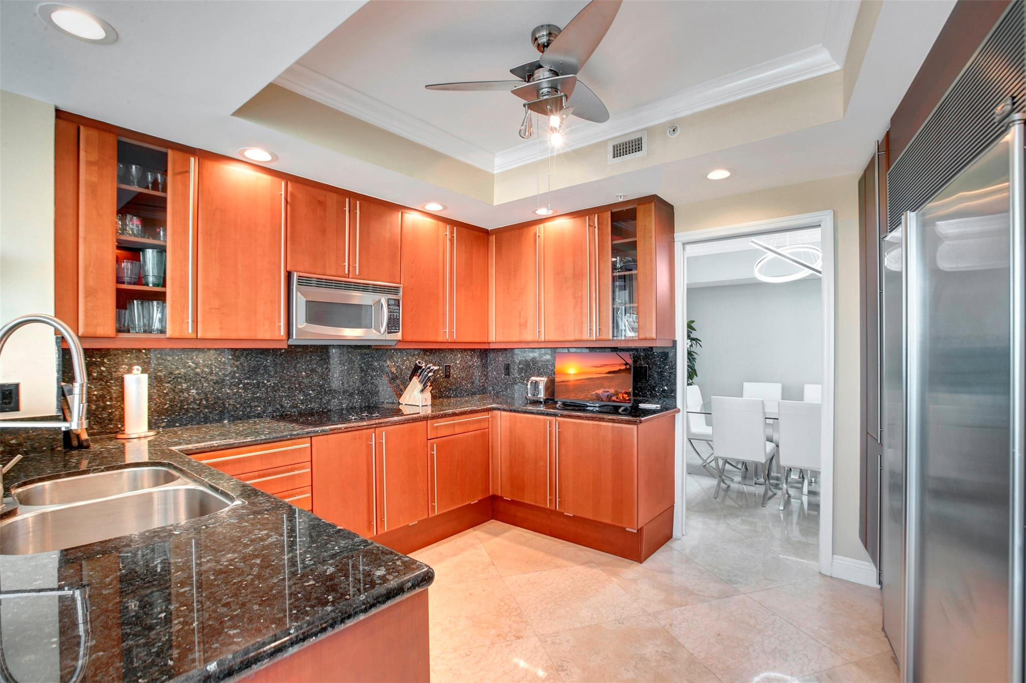 411 N New River Dr 803