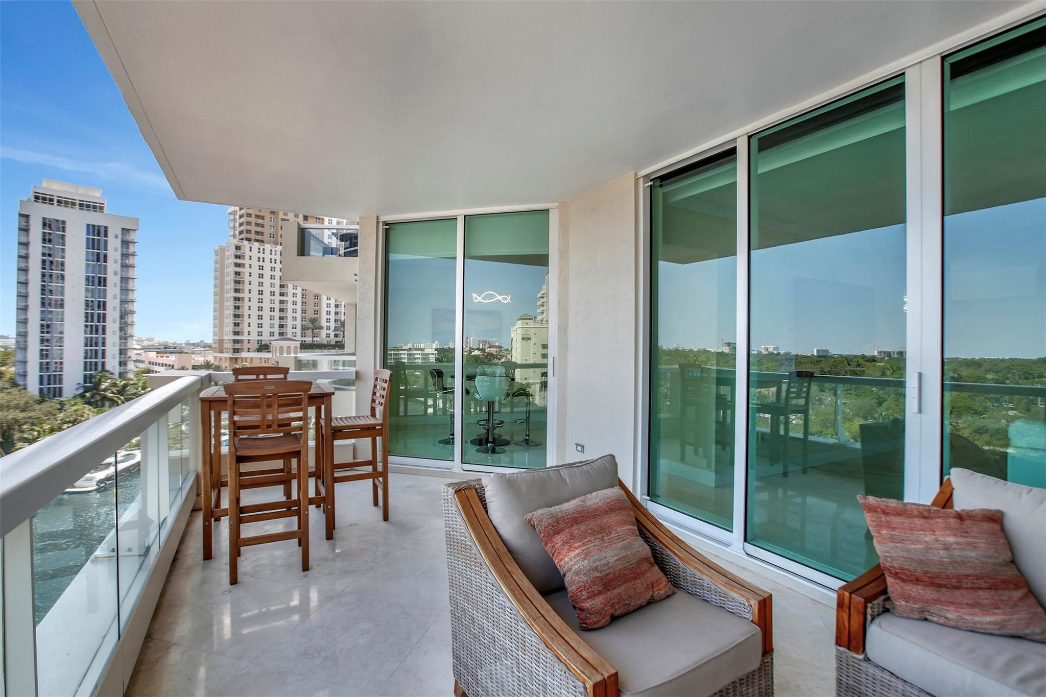 411 N New River Dr 803