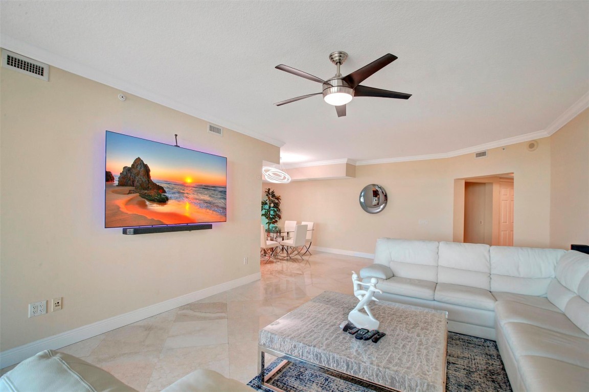 411 N New River Dr 803