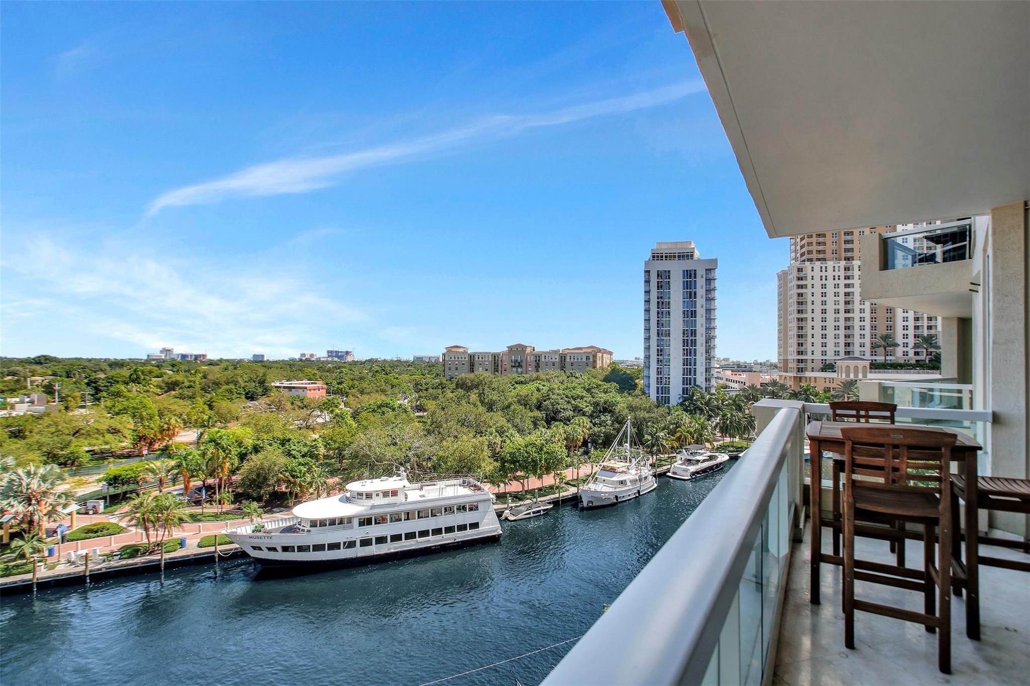 411 N New River Dr 803