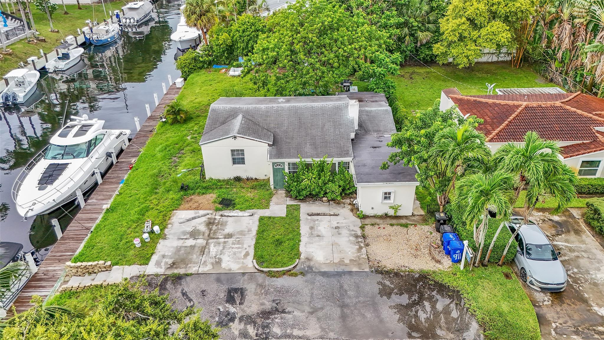 911 SW 11th Ave