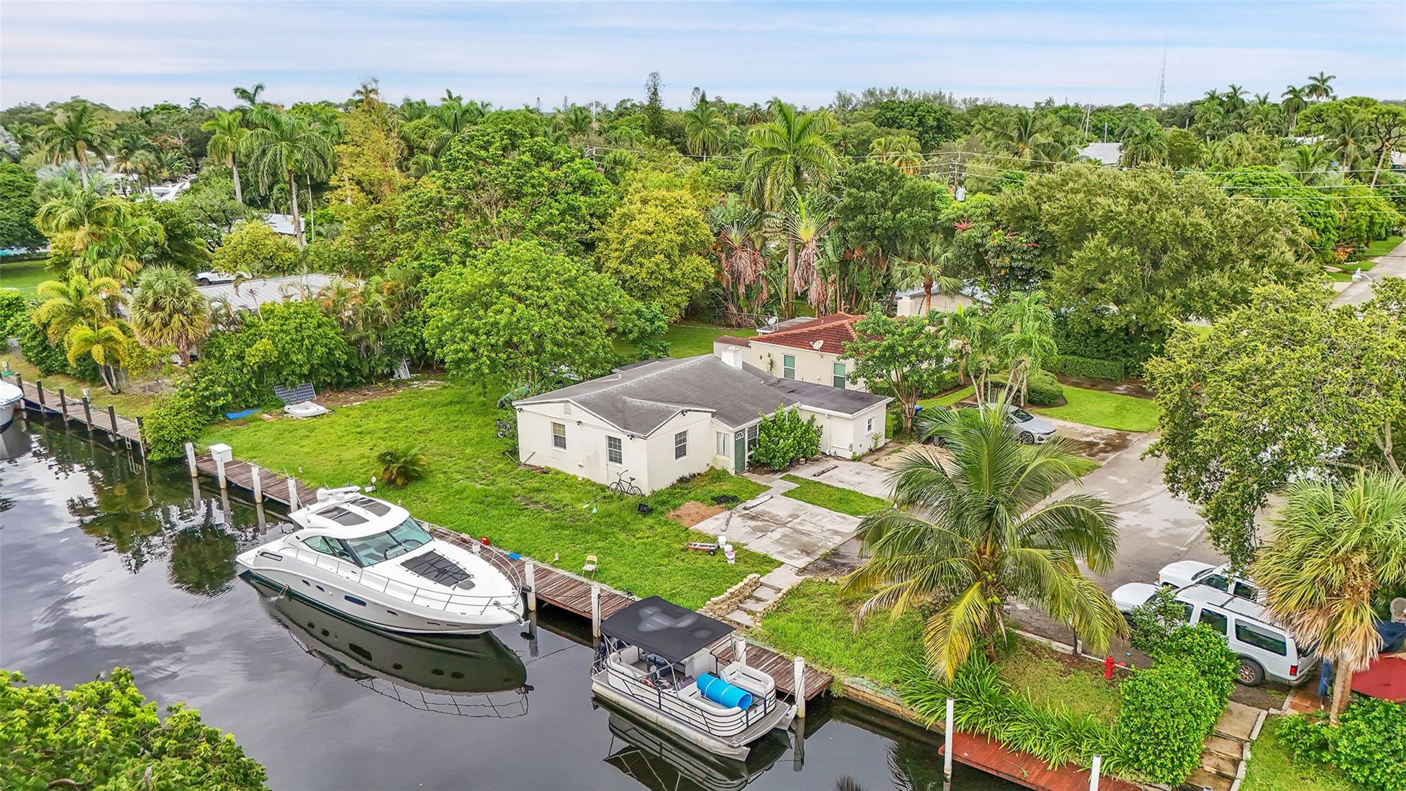 911 SW 11th Ave