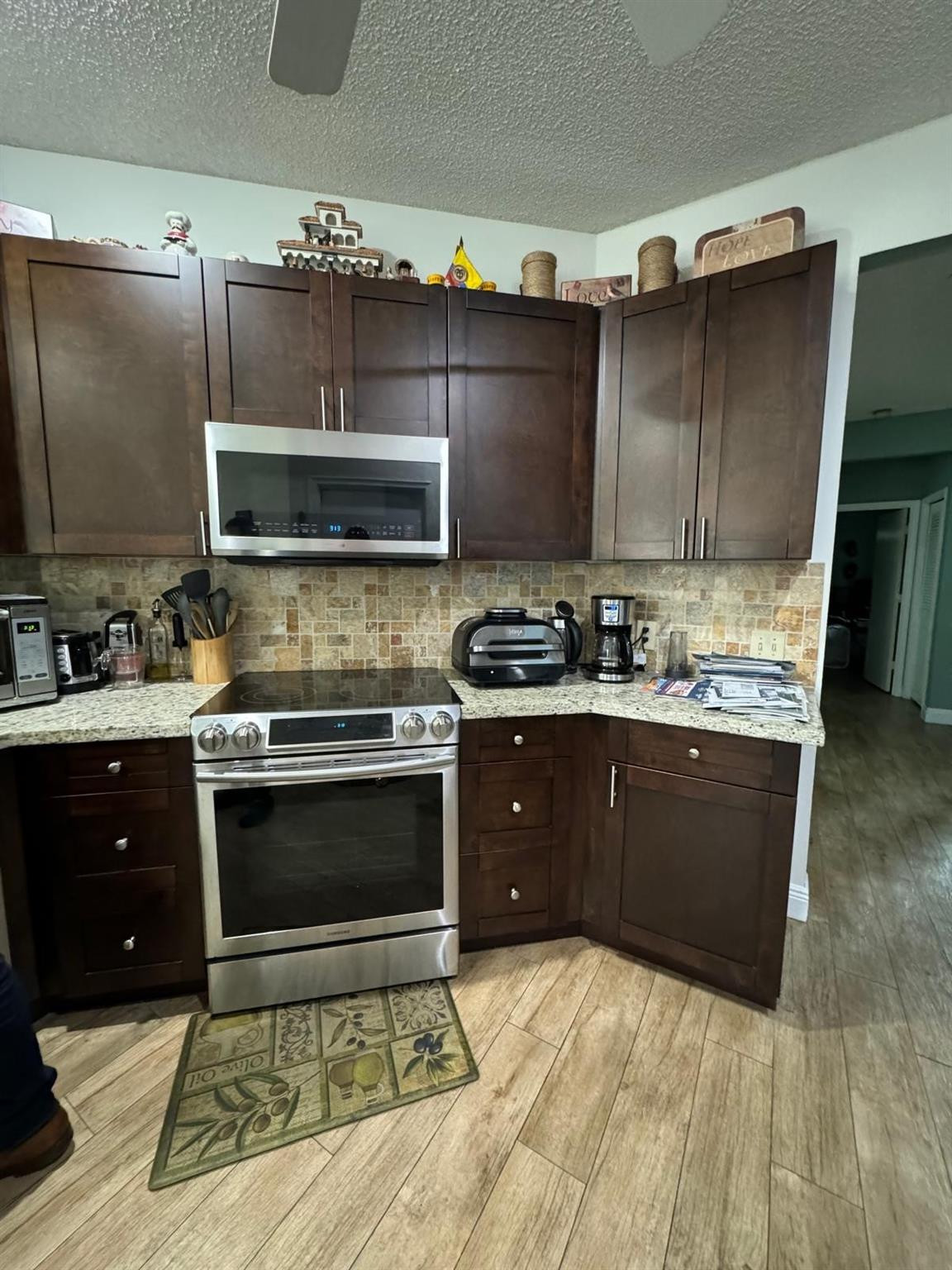 10510 Lake Vista Cir 10510