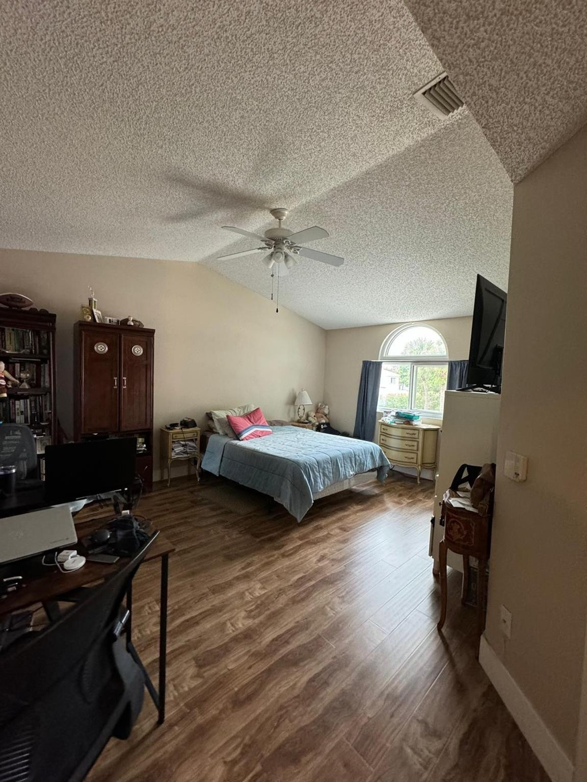 10510 Lake Vista Cir 10510