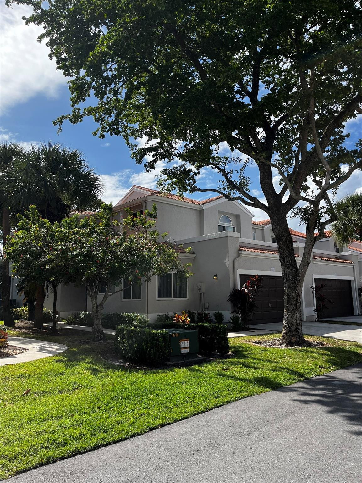 10510 Lake Vista Cir 10510
