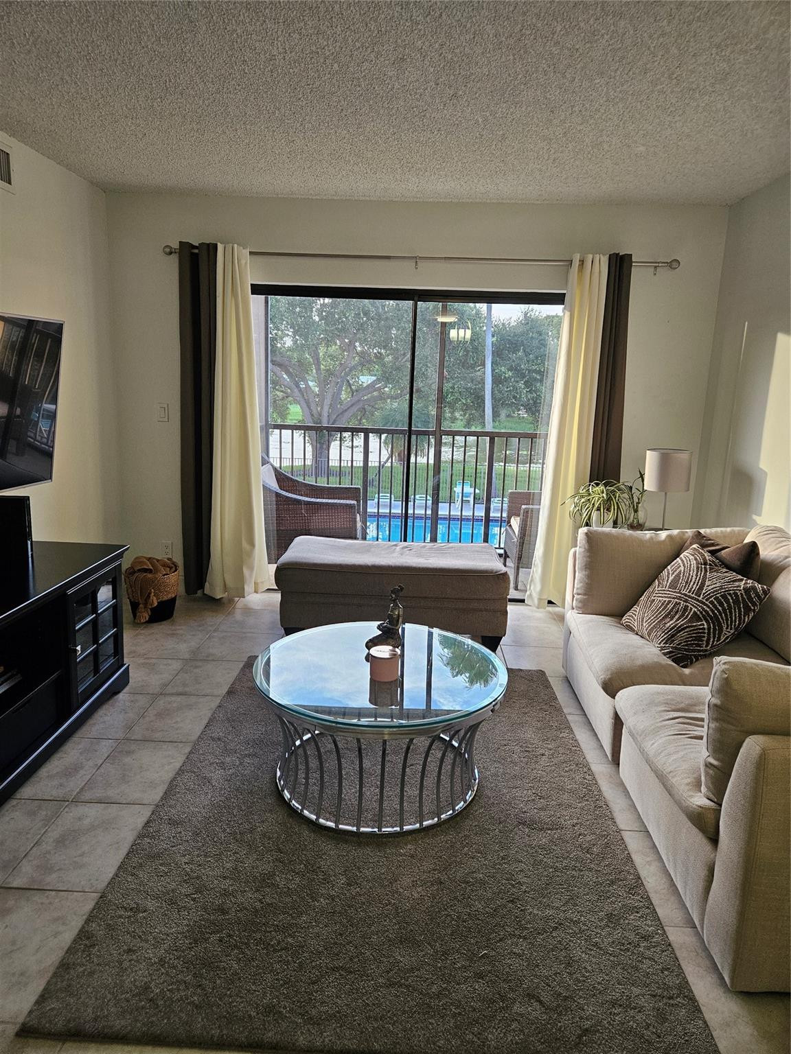 11453 NW 39th Ct 211