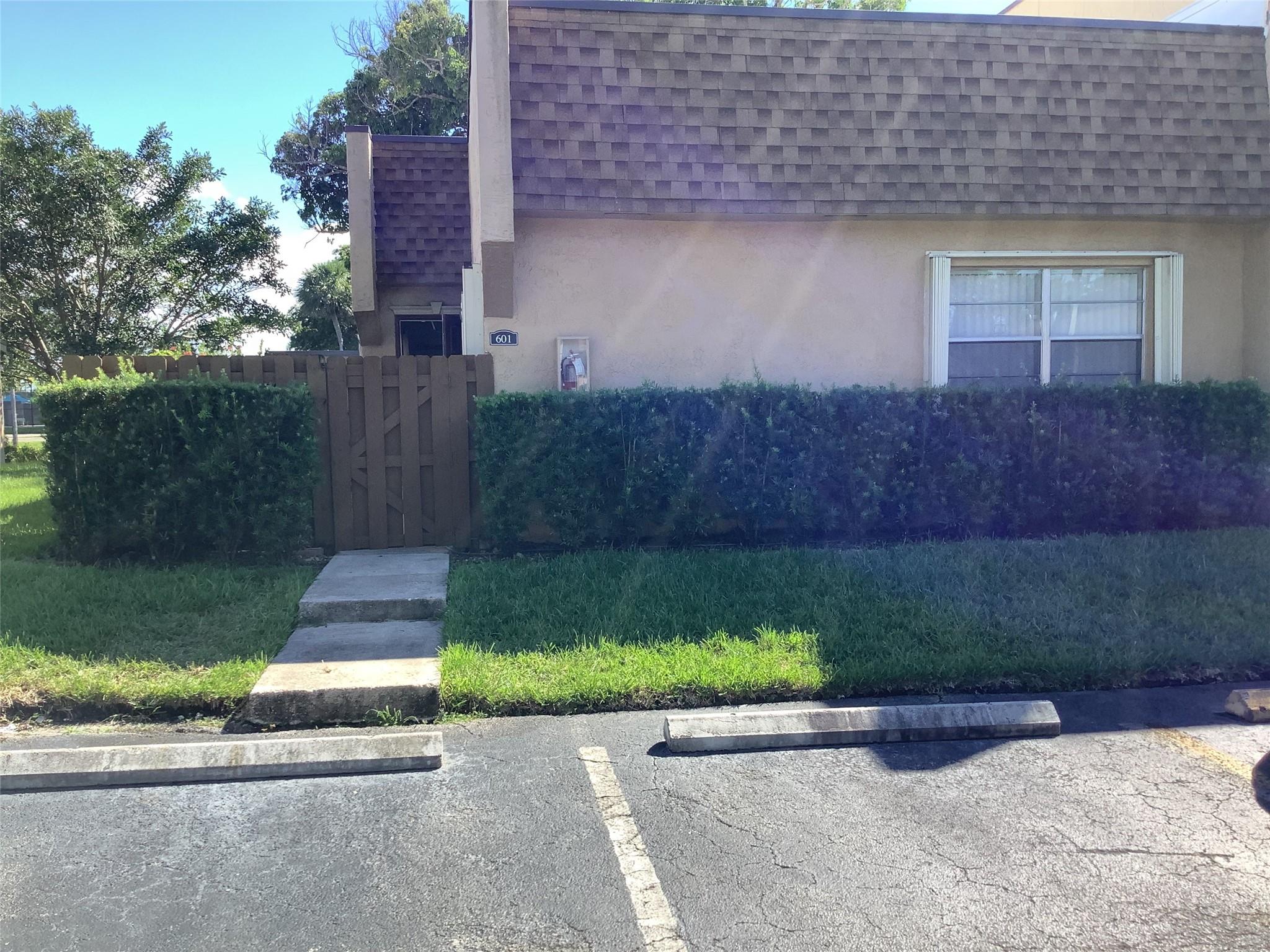 3581 NW 95thTer 601