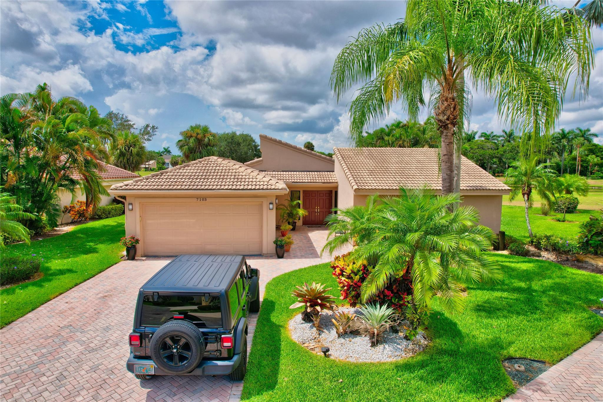 7103 Woodbridge Ct