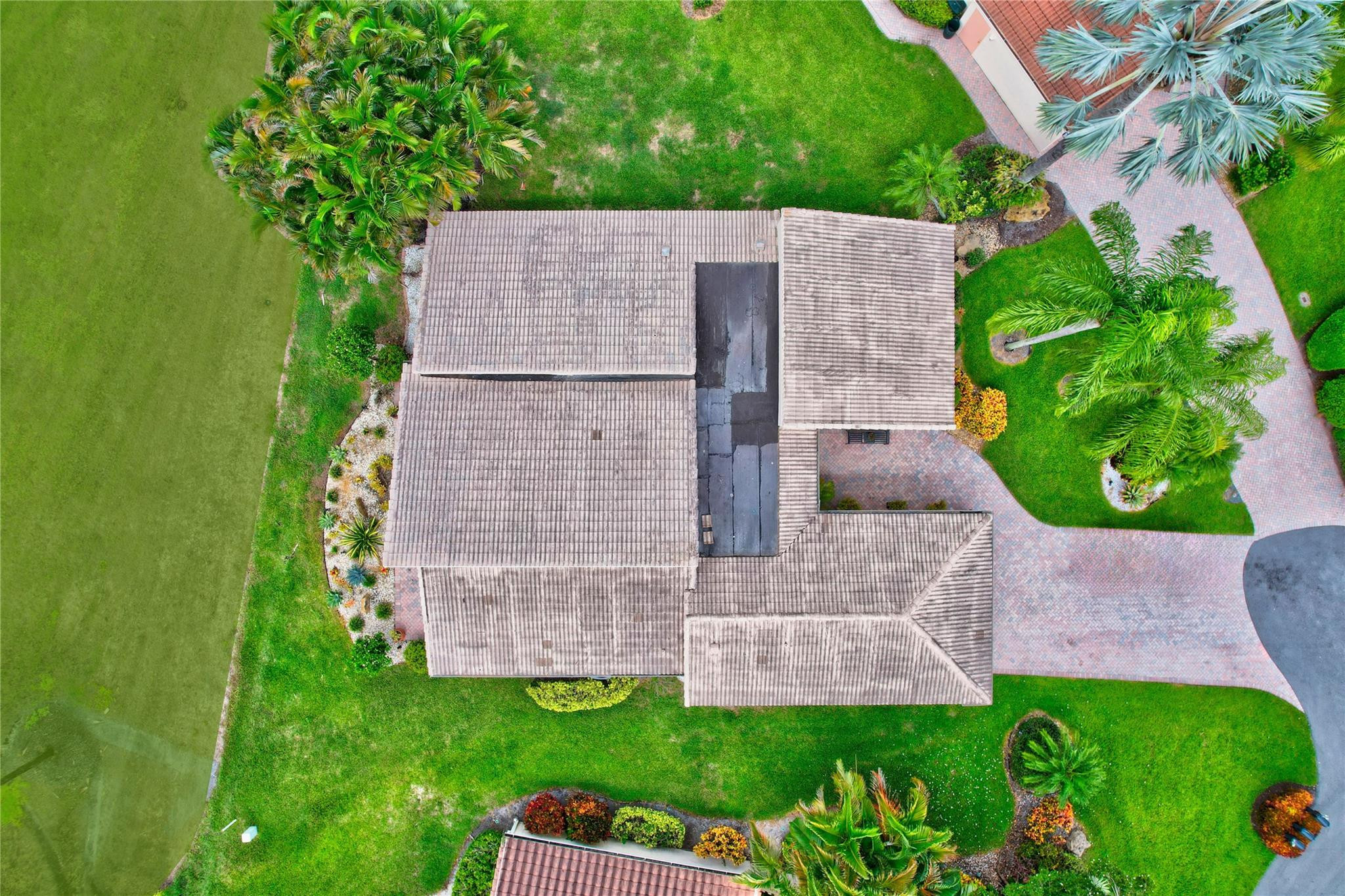 7103 Woodbridge Ct