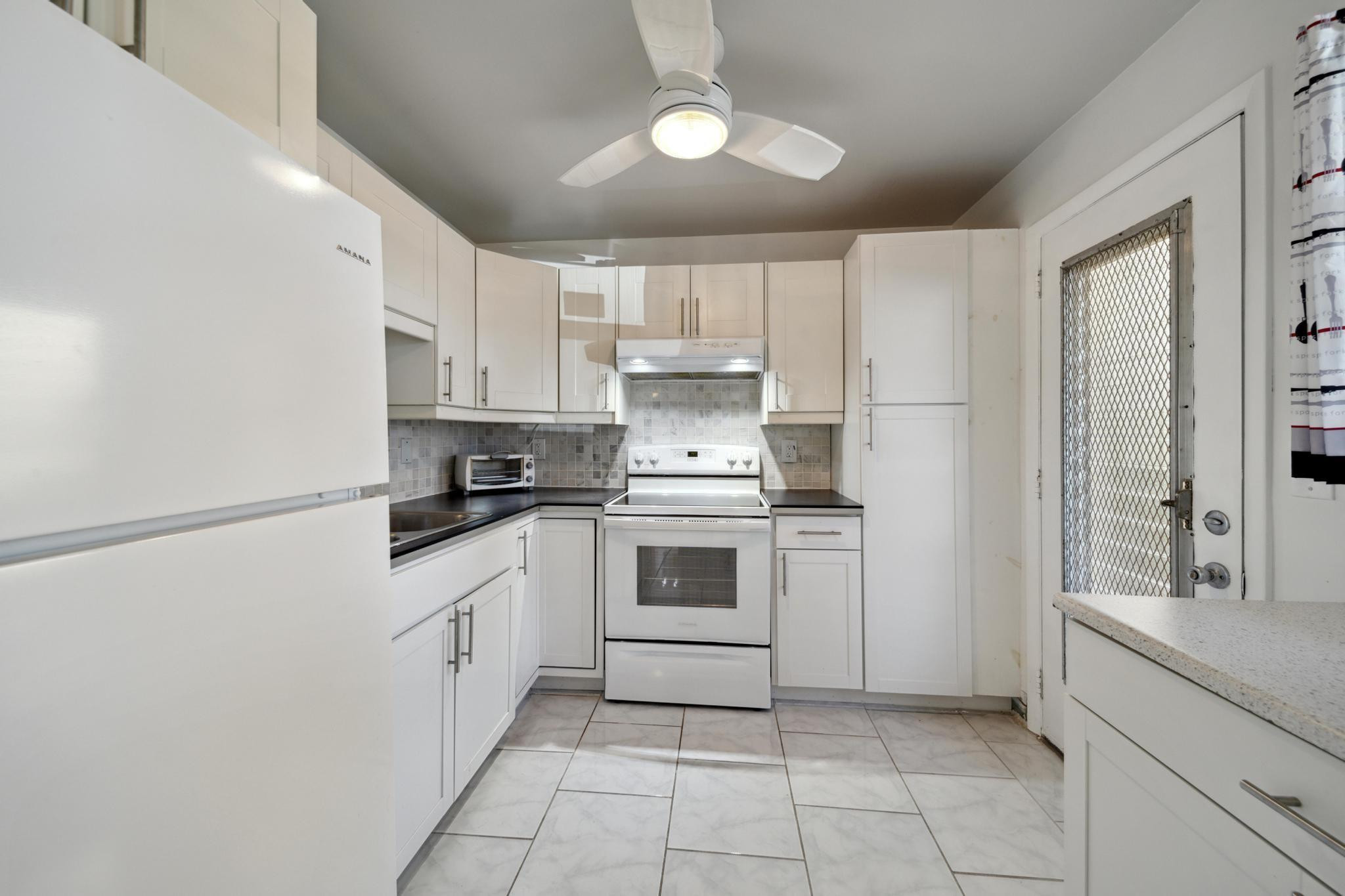 202 SE 10th Street 103