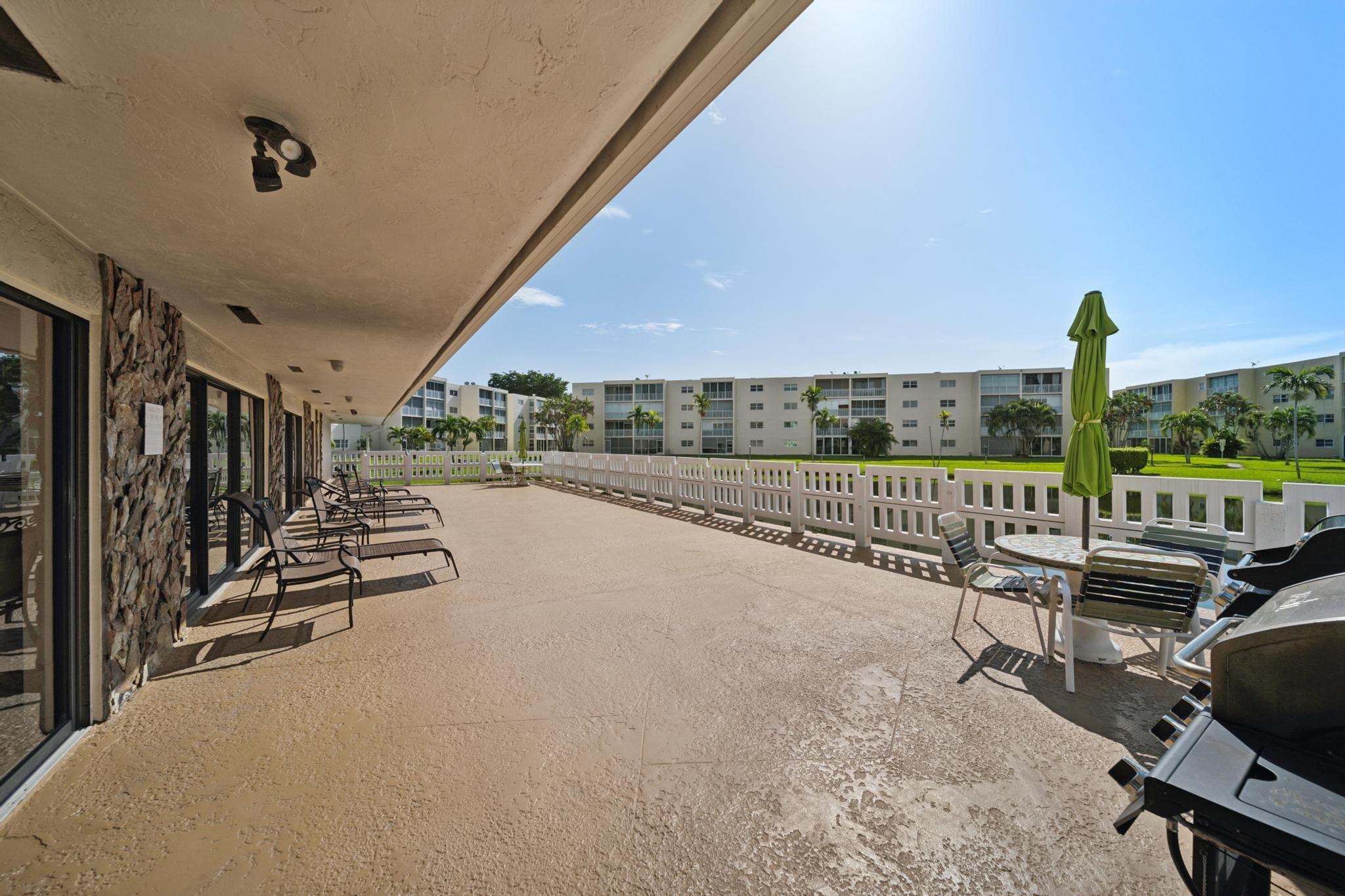 202 SE 10th Street 103