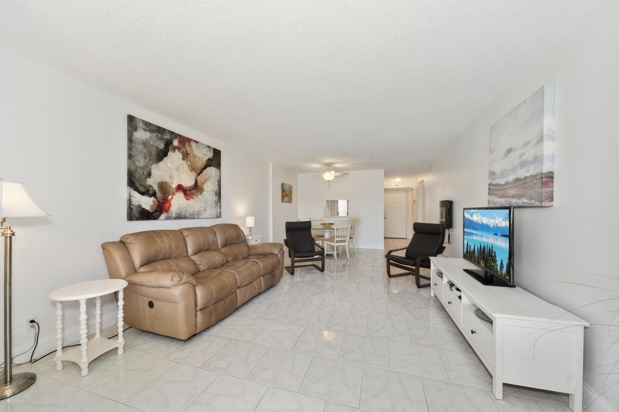 202 SE 10th Street 103