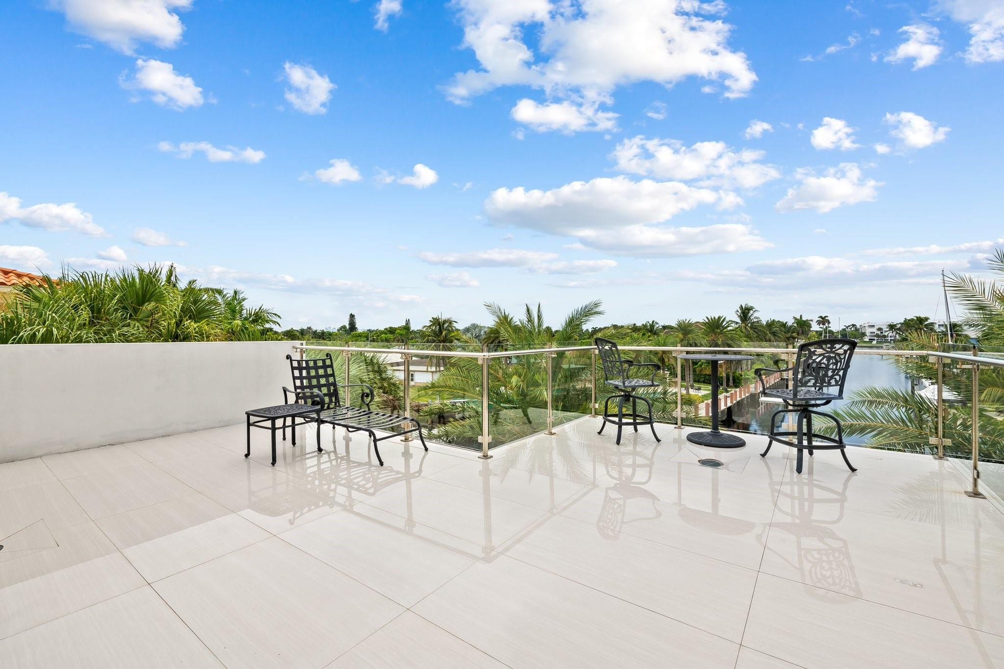 248 Shore Ct 248
