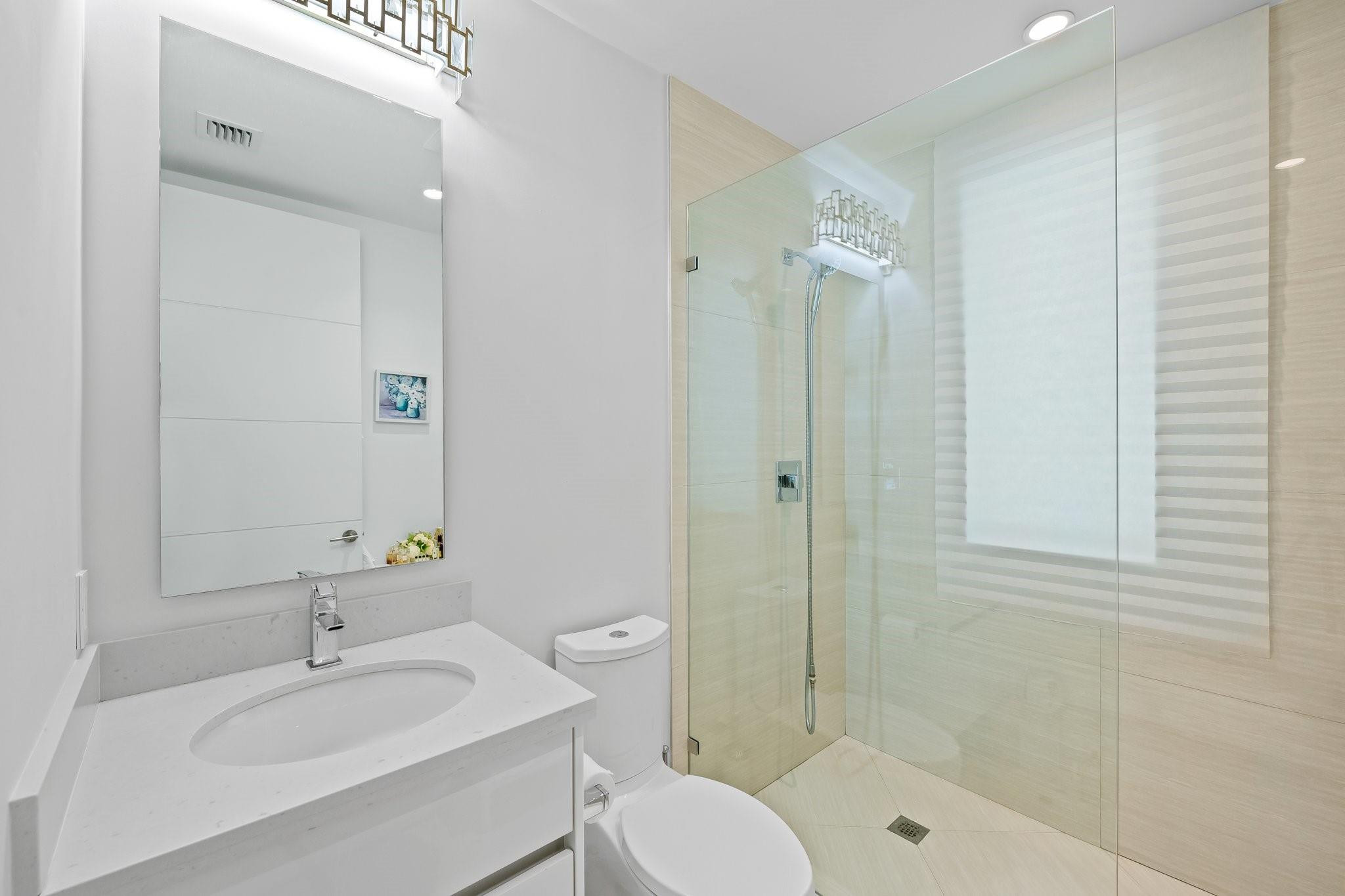 248 Shore Ct 248