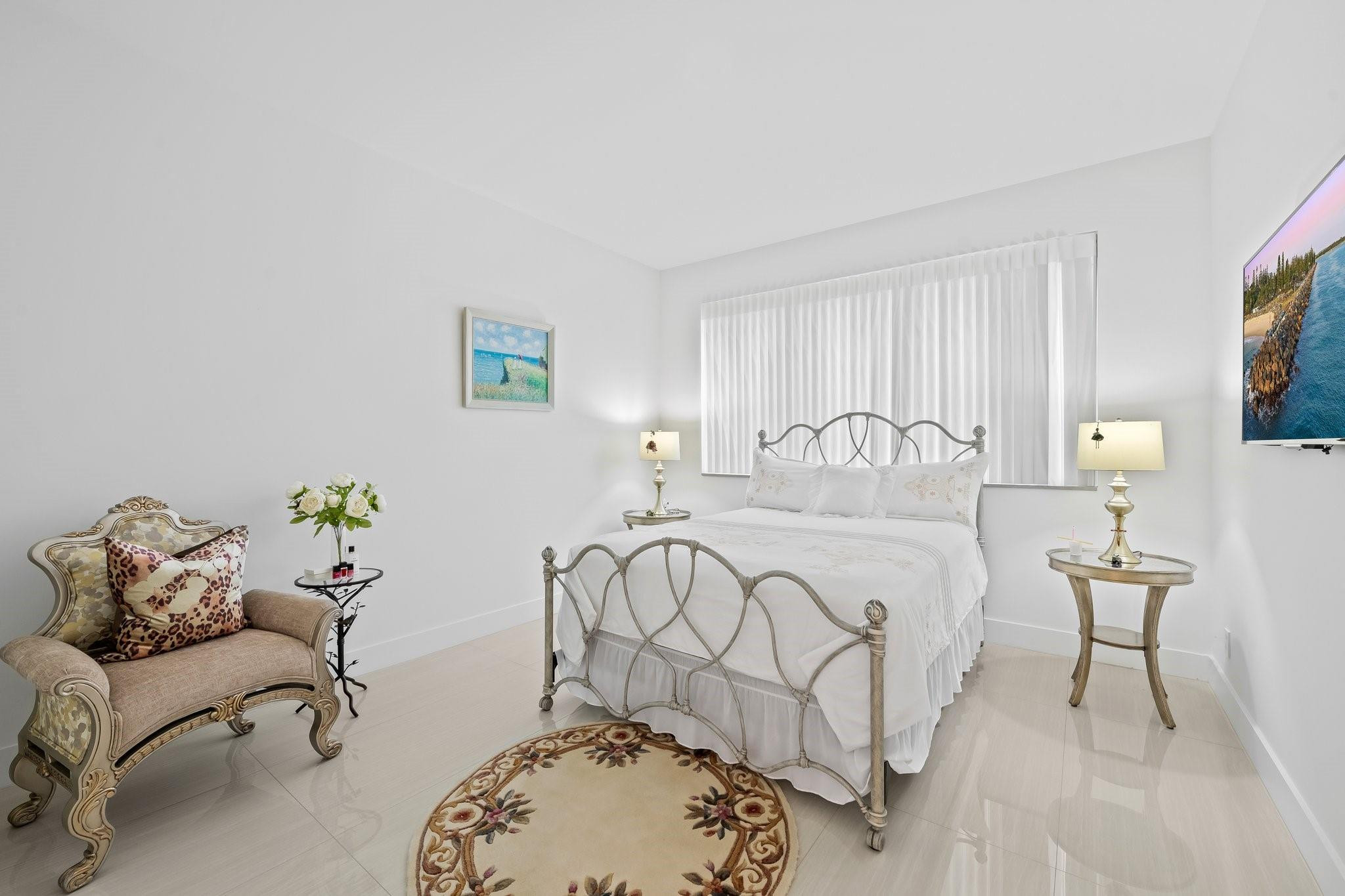 248 Shore Ct 248