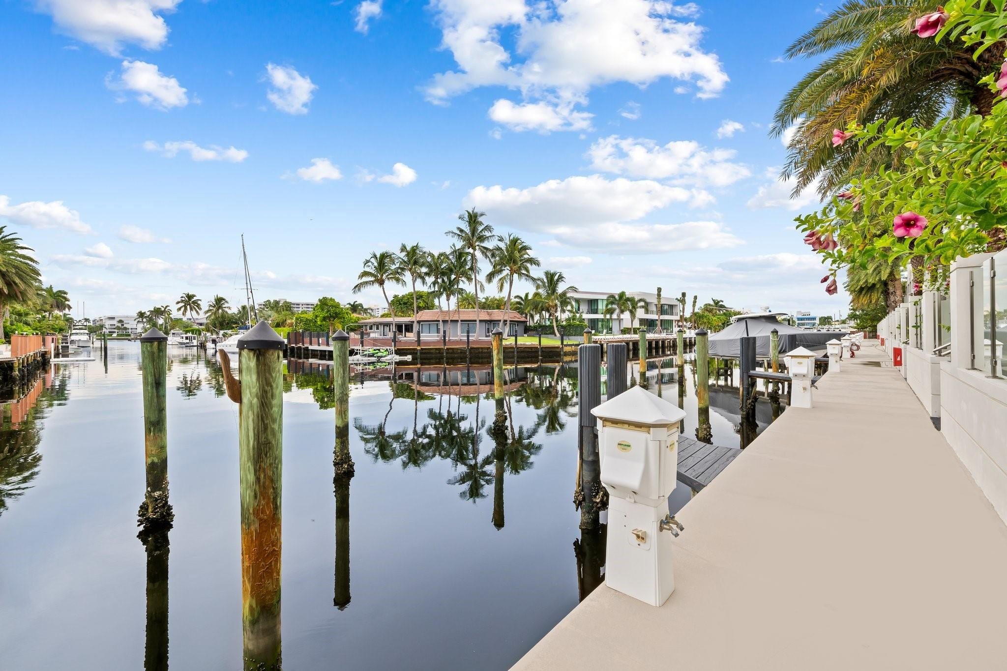 248 Shore Ct 248