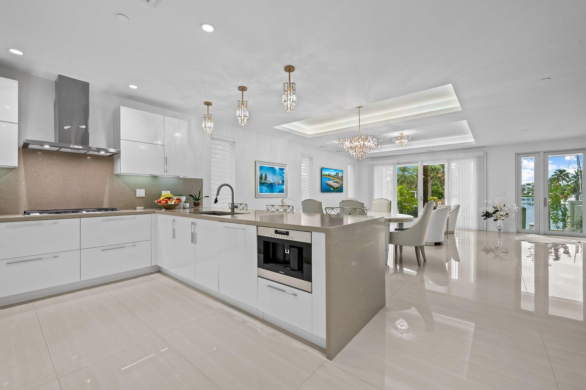 248 Shore Ct 248