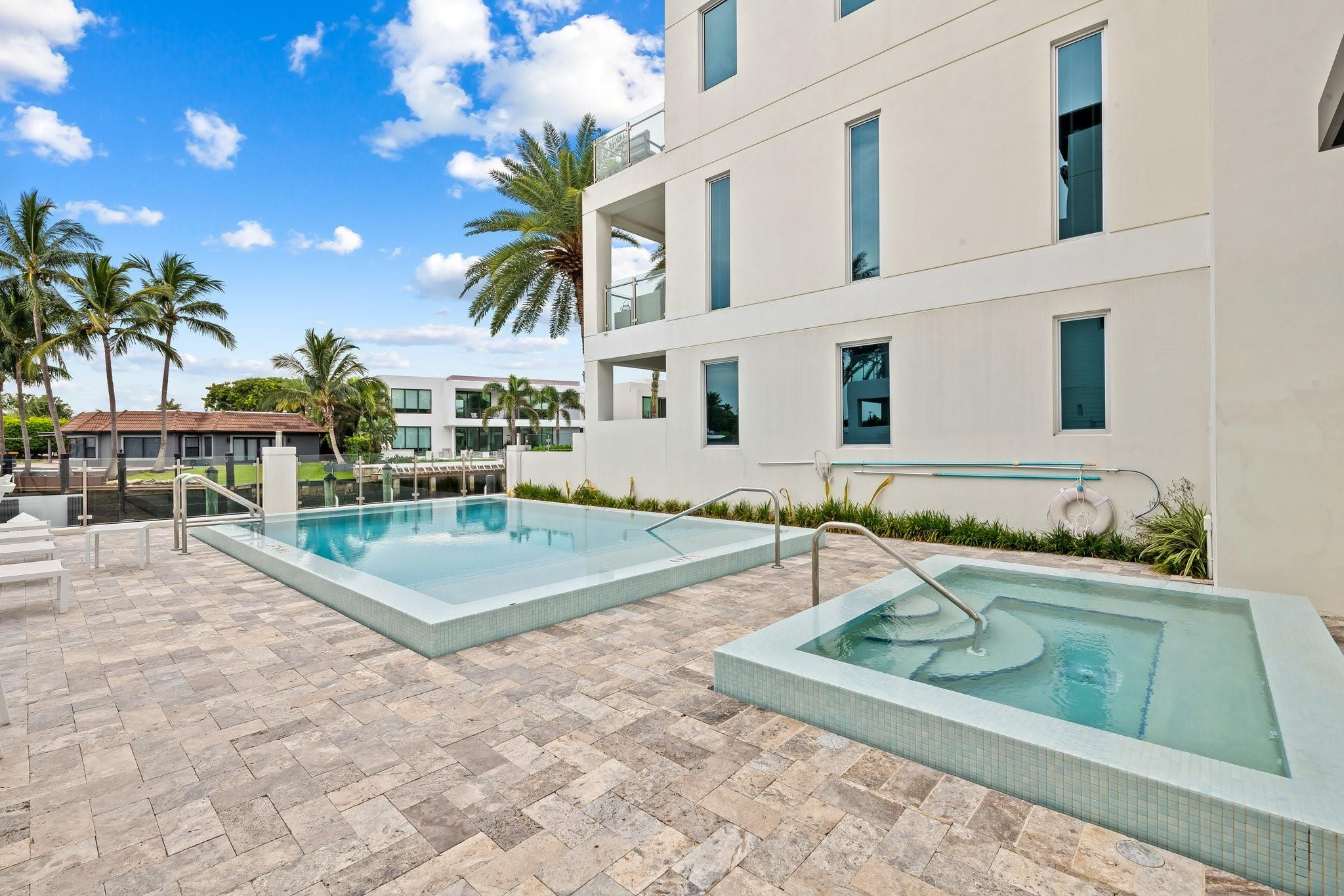 248 Shore Ct 248