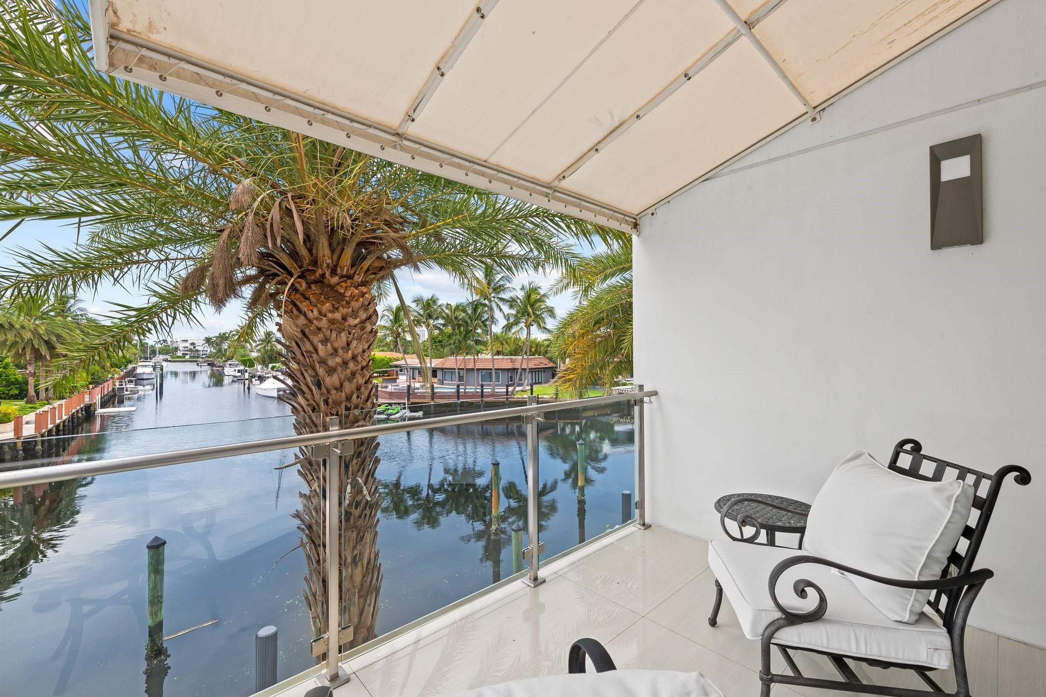 248 Shore Ct 248