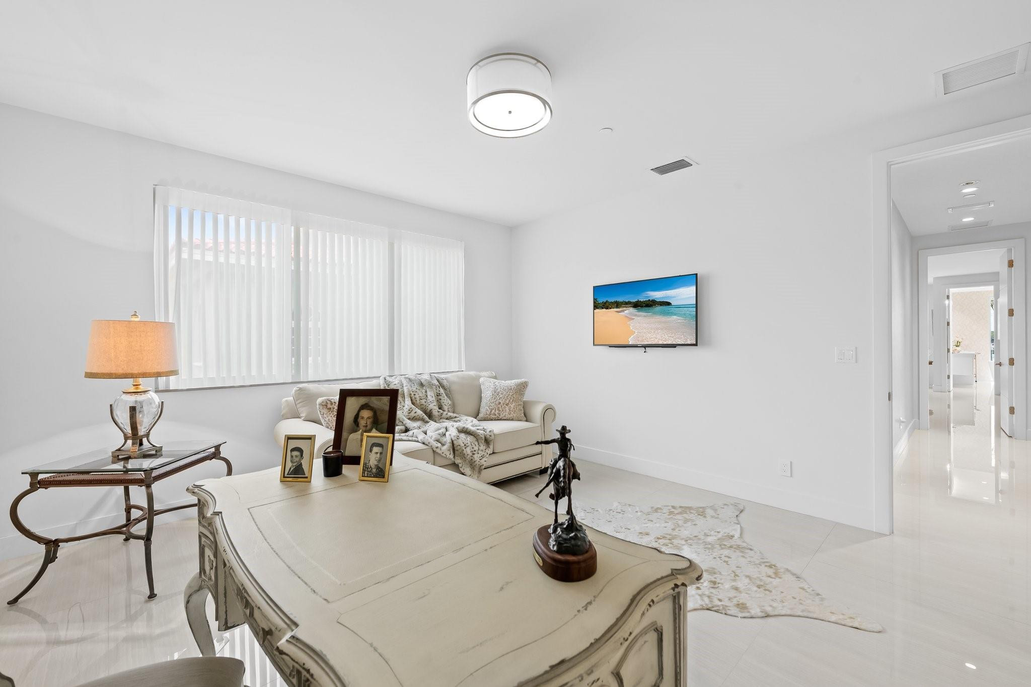 248 Shore Ct 248