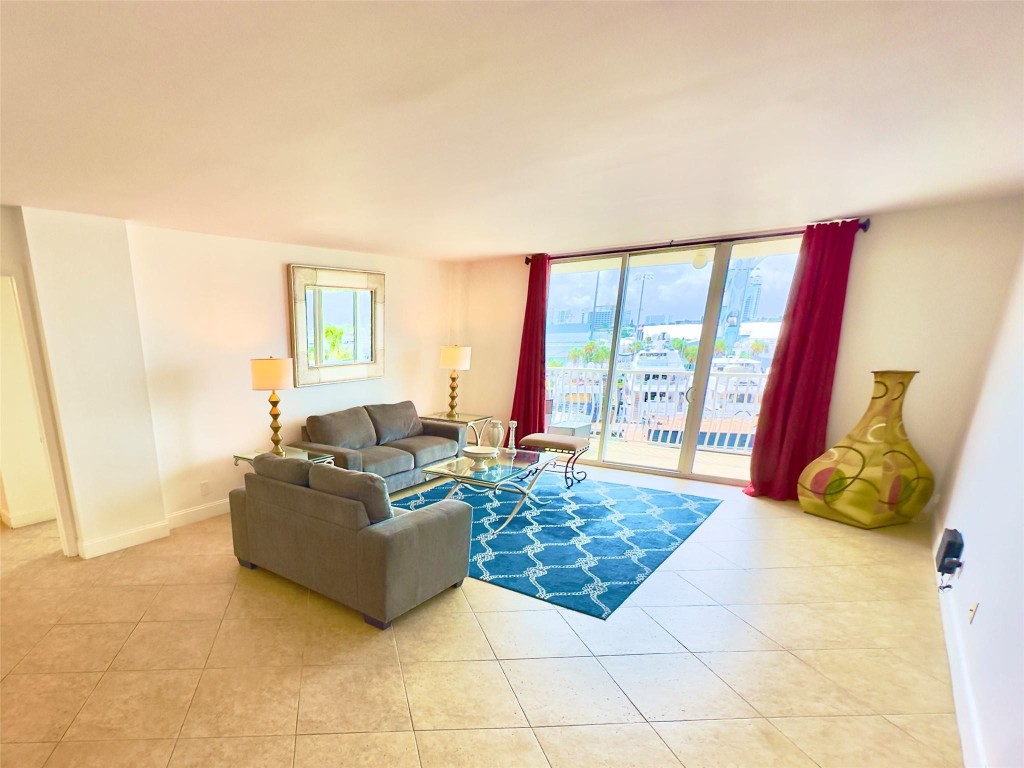 1 Las Olas Circle 314