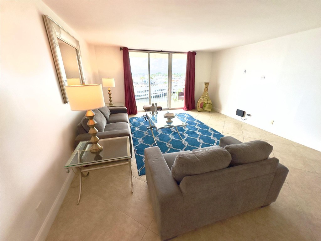 1 Las Olas Circle 314