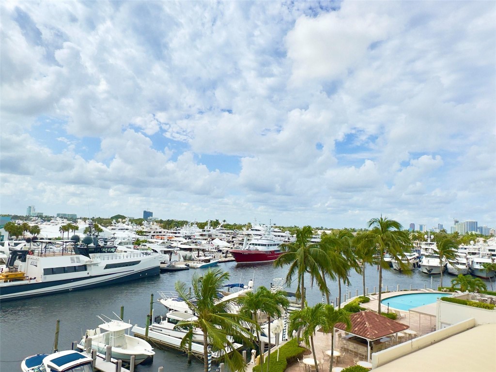 1 Las Olas Circle 314