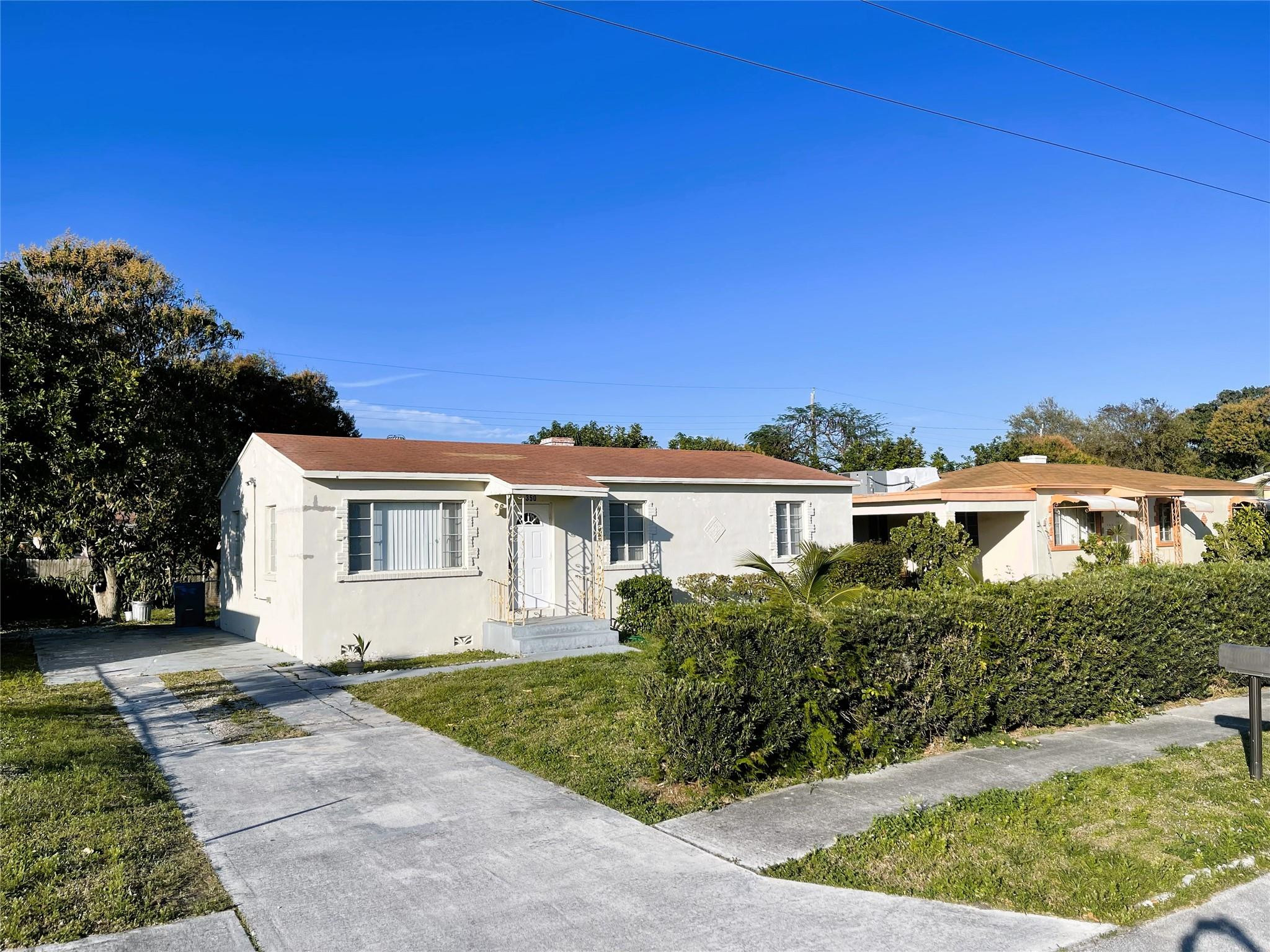 350 W 27th St
