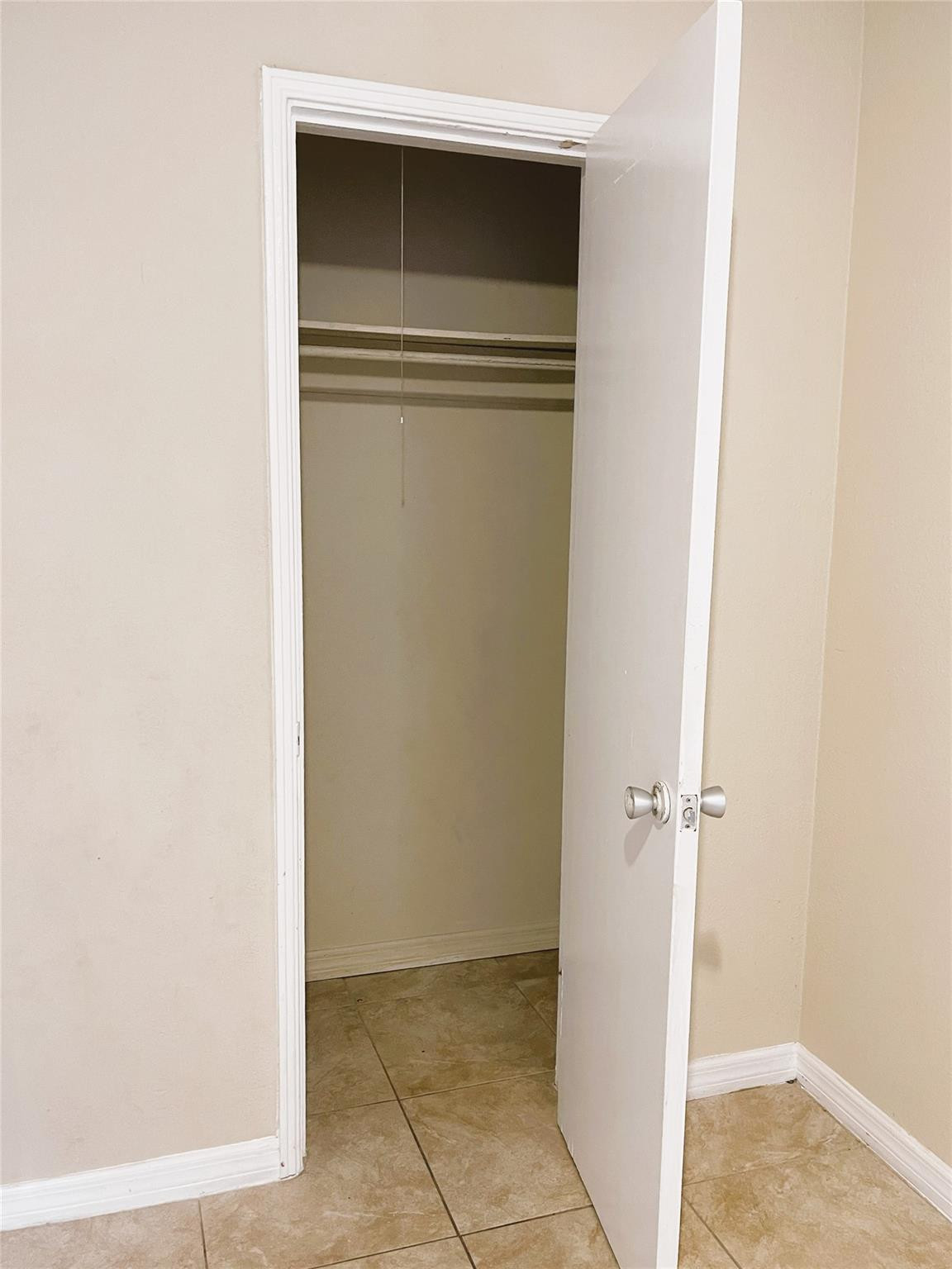 350 W 27th St