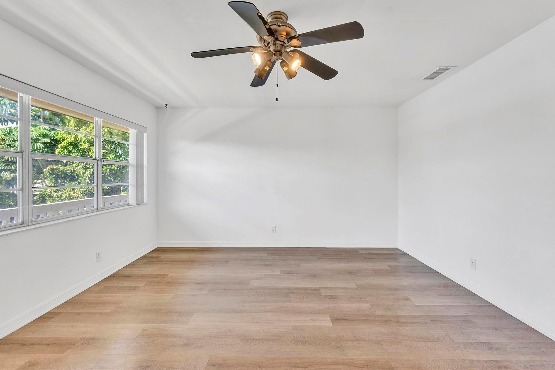 510 SW 15th St 5