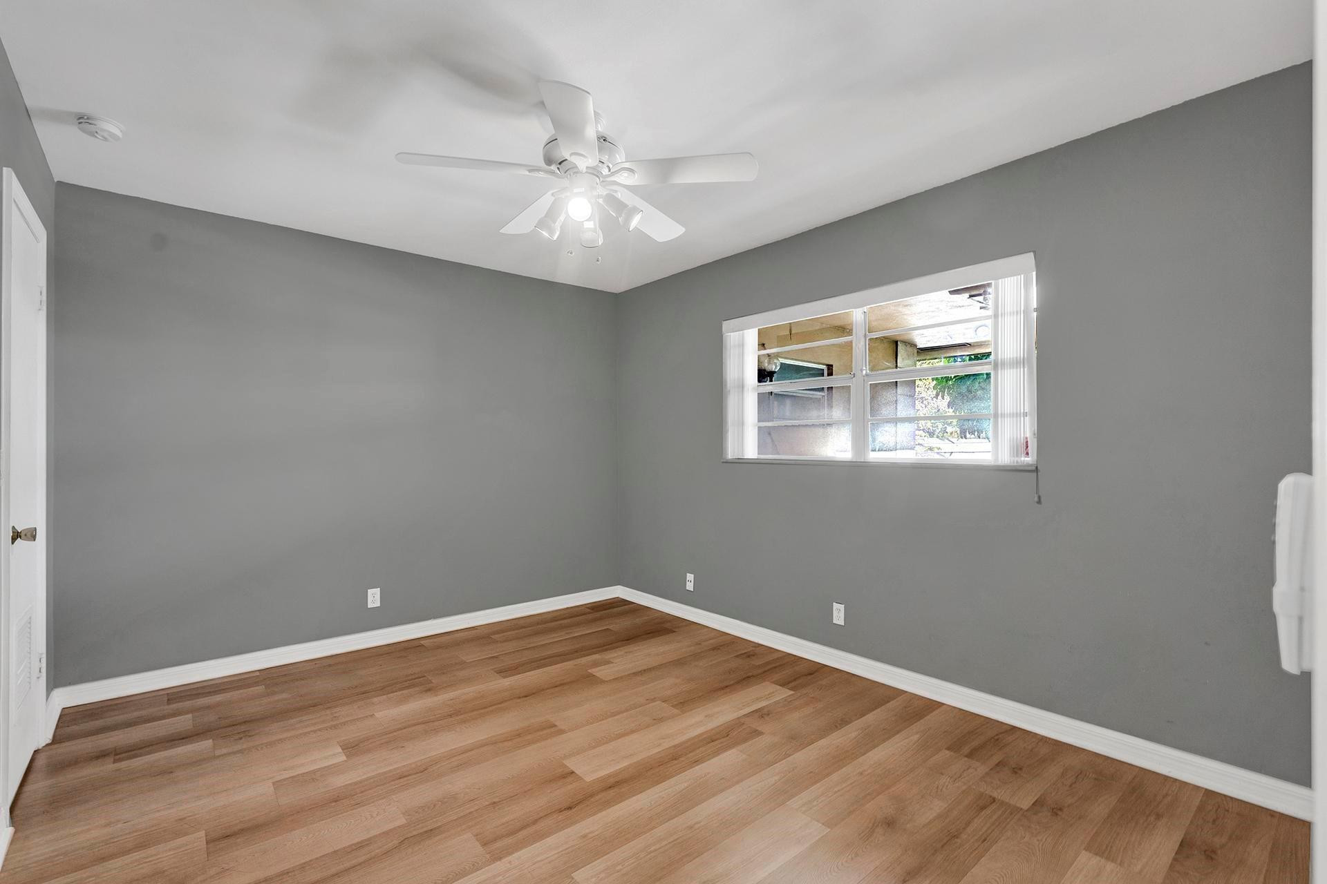510 SW 15th St 5