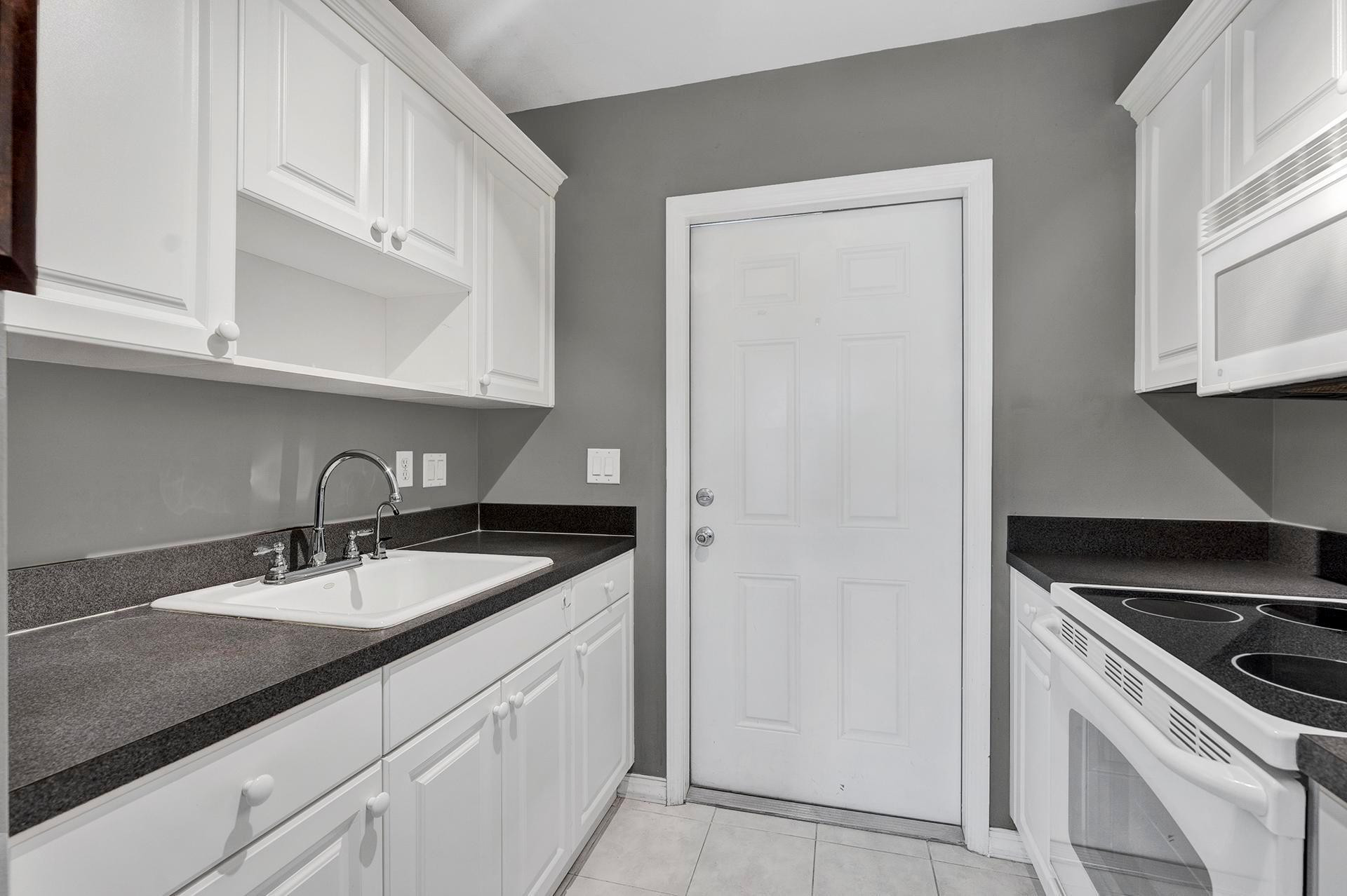 510 SW 15th St 5