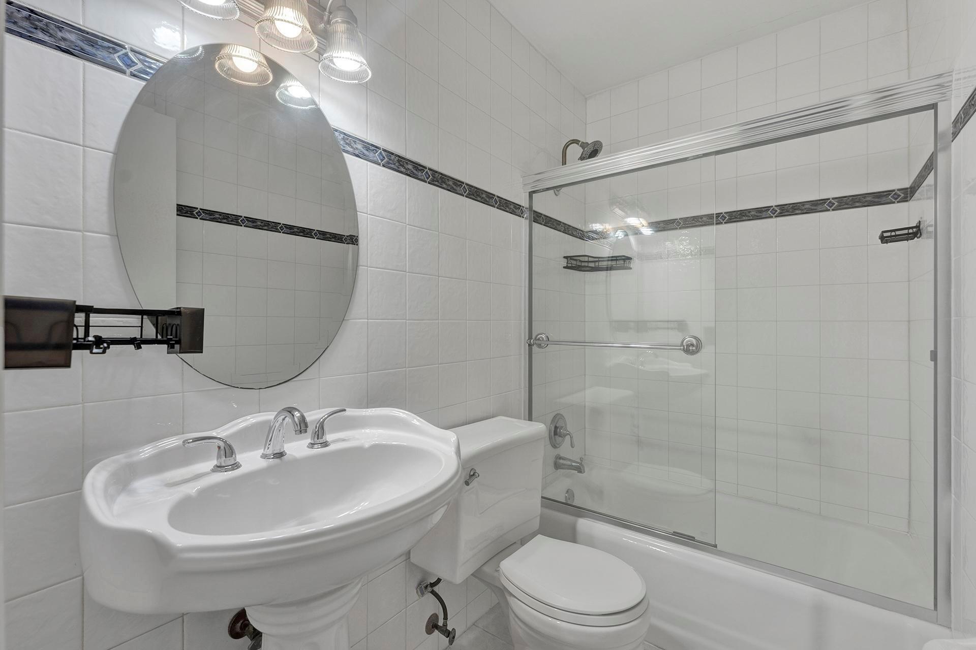 510 SW 15th St 5