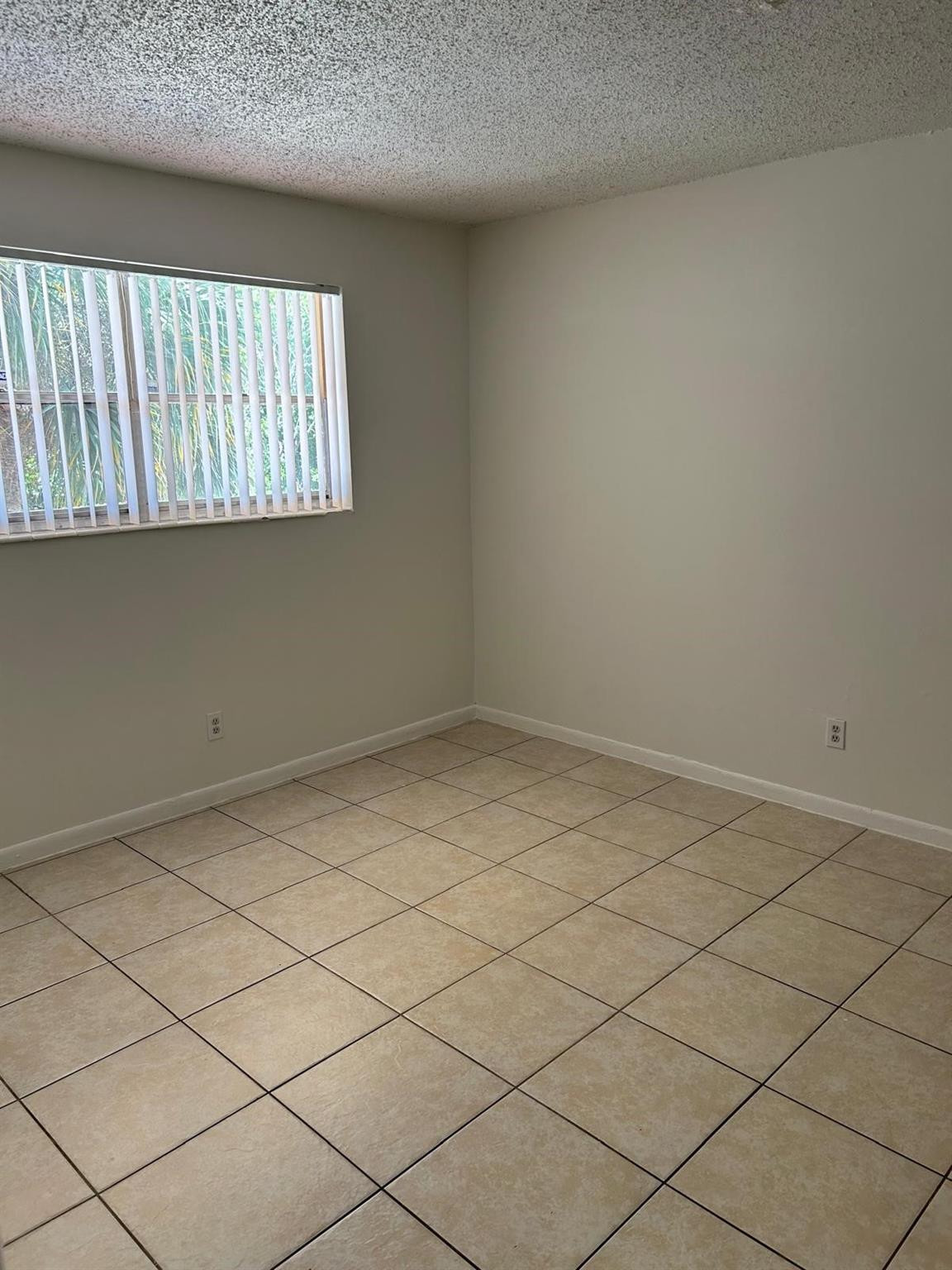 850 E Commercial Blvd 210A