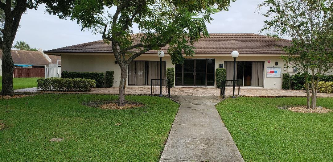 2700 S Oakland Forest Dr 603