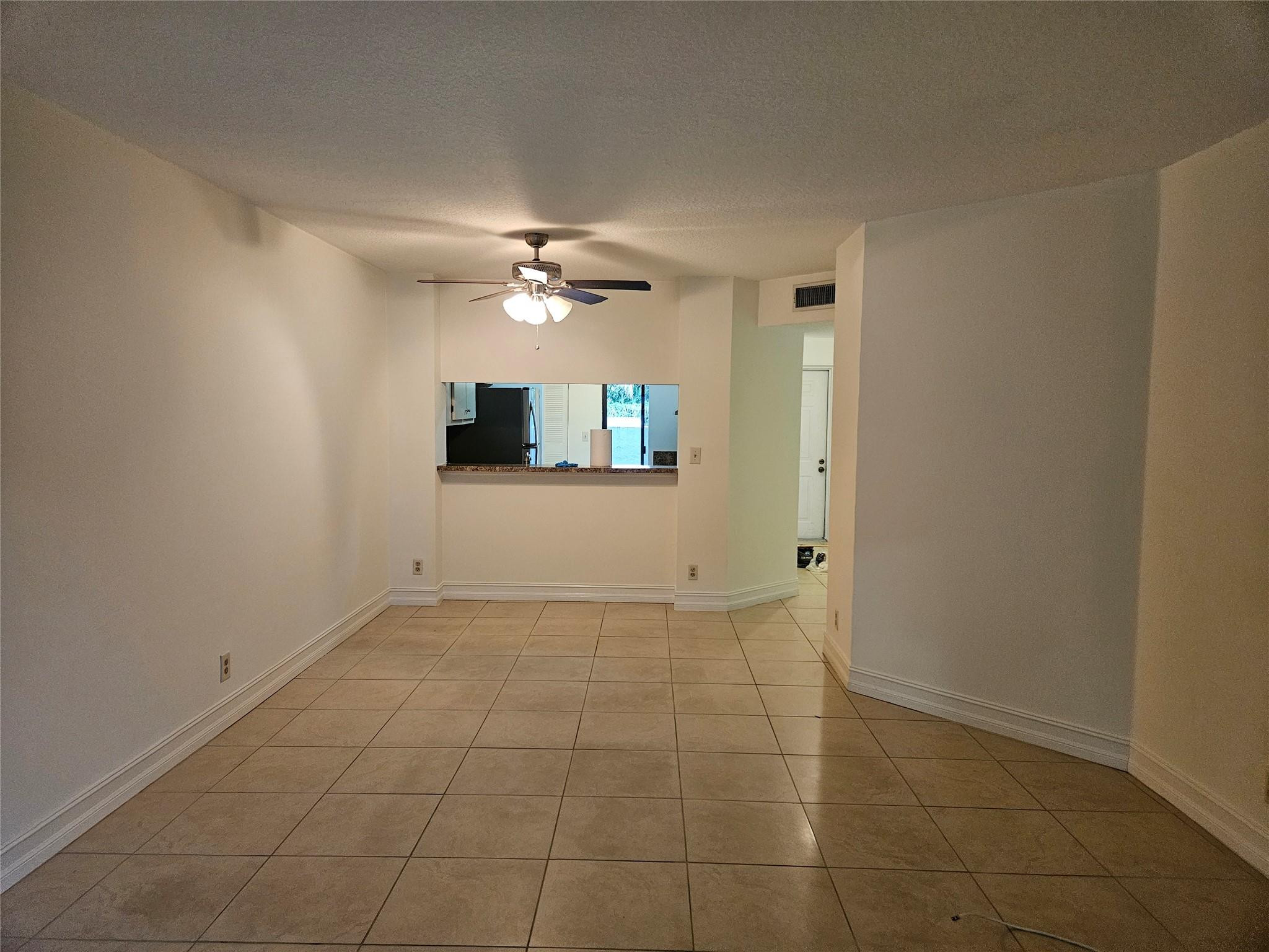 5583 Courtyard Dr 5583