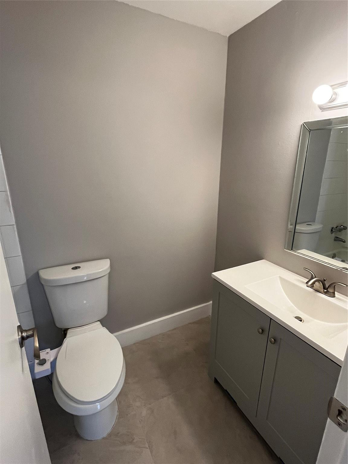 17901 NW 68th Ave T-204