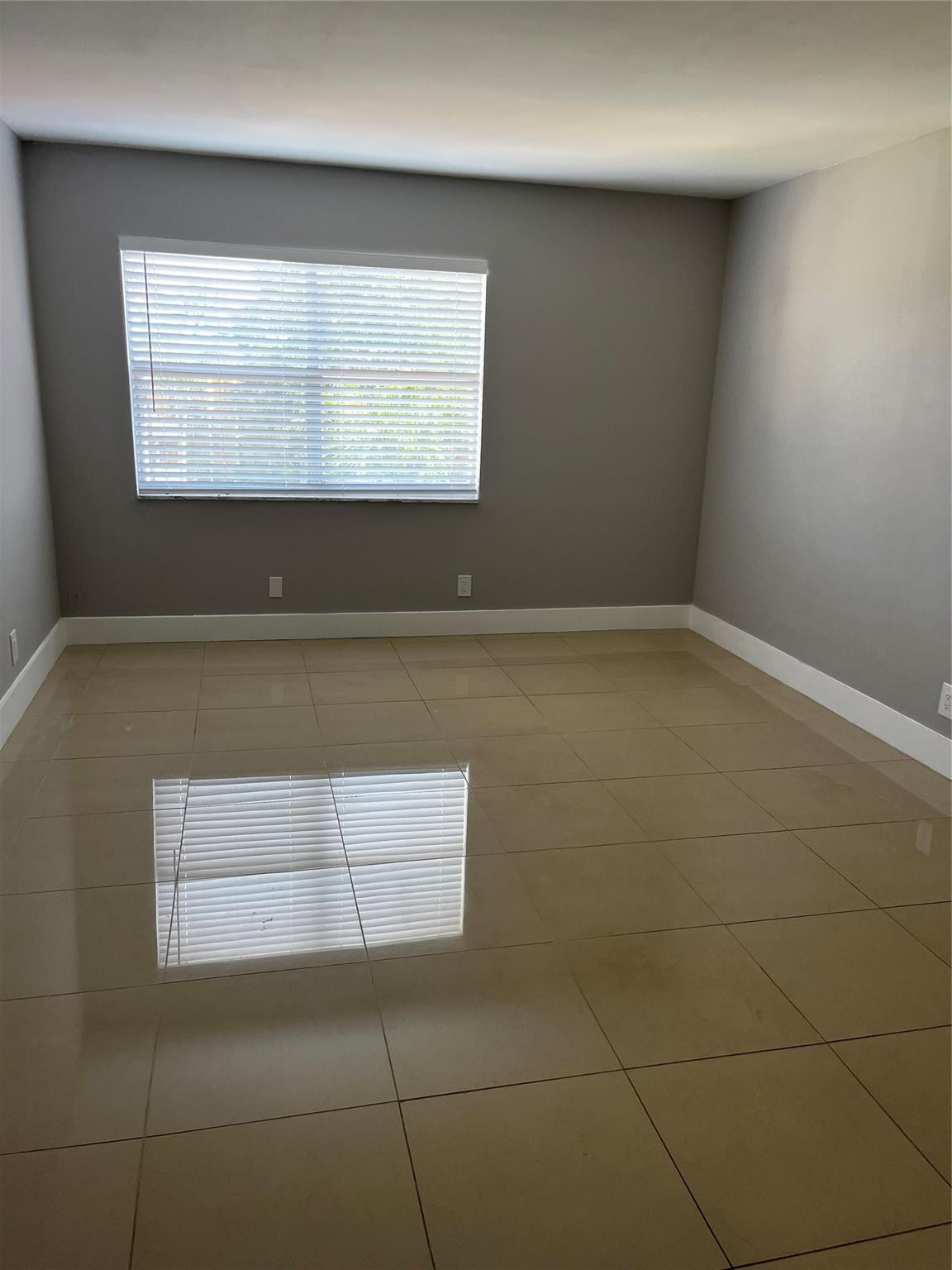 17901 NW 68th Ave T-204