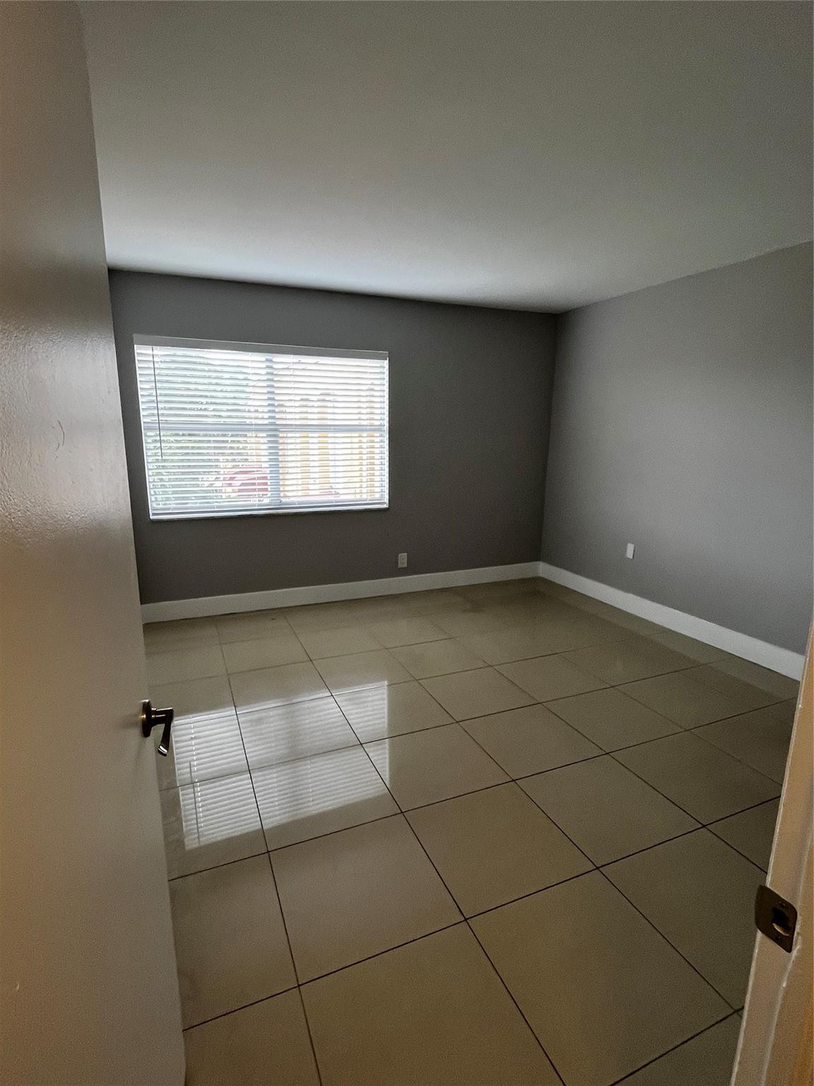 17901 NW 68th Ave T-204