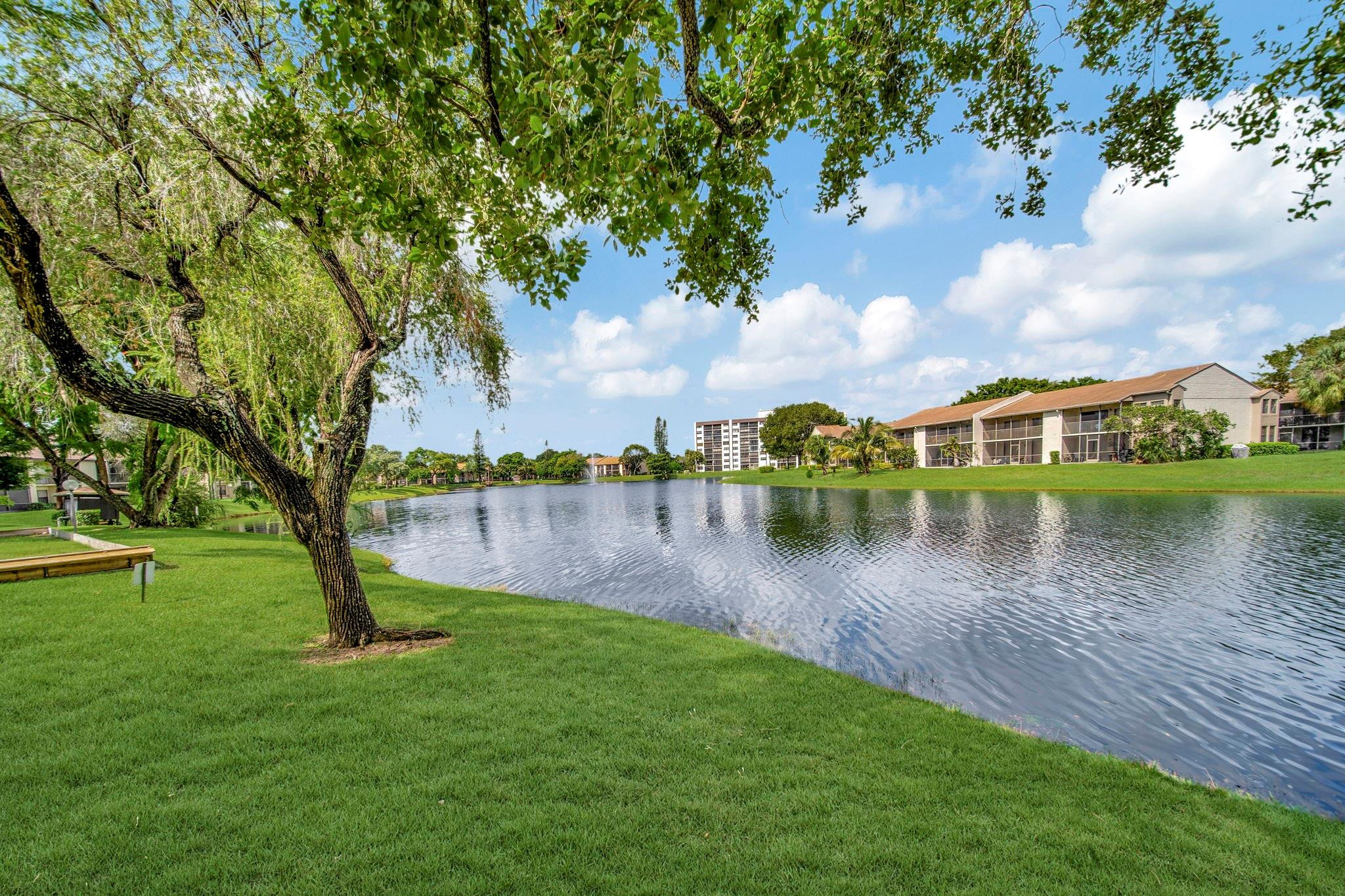 1977 SW 15th St 112