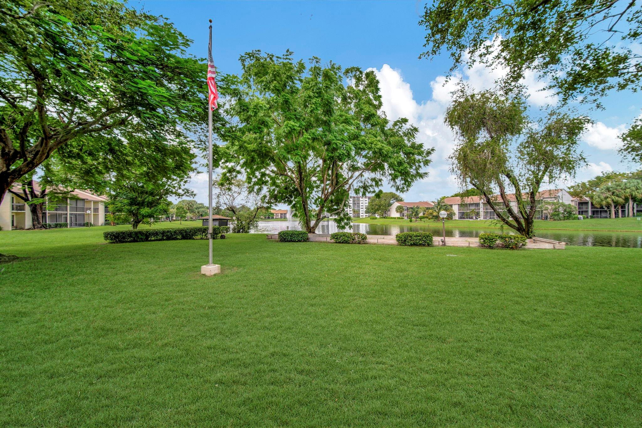 1977 SW 15th St 112