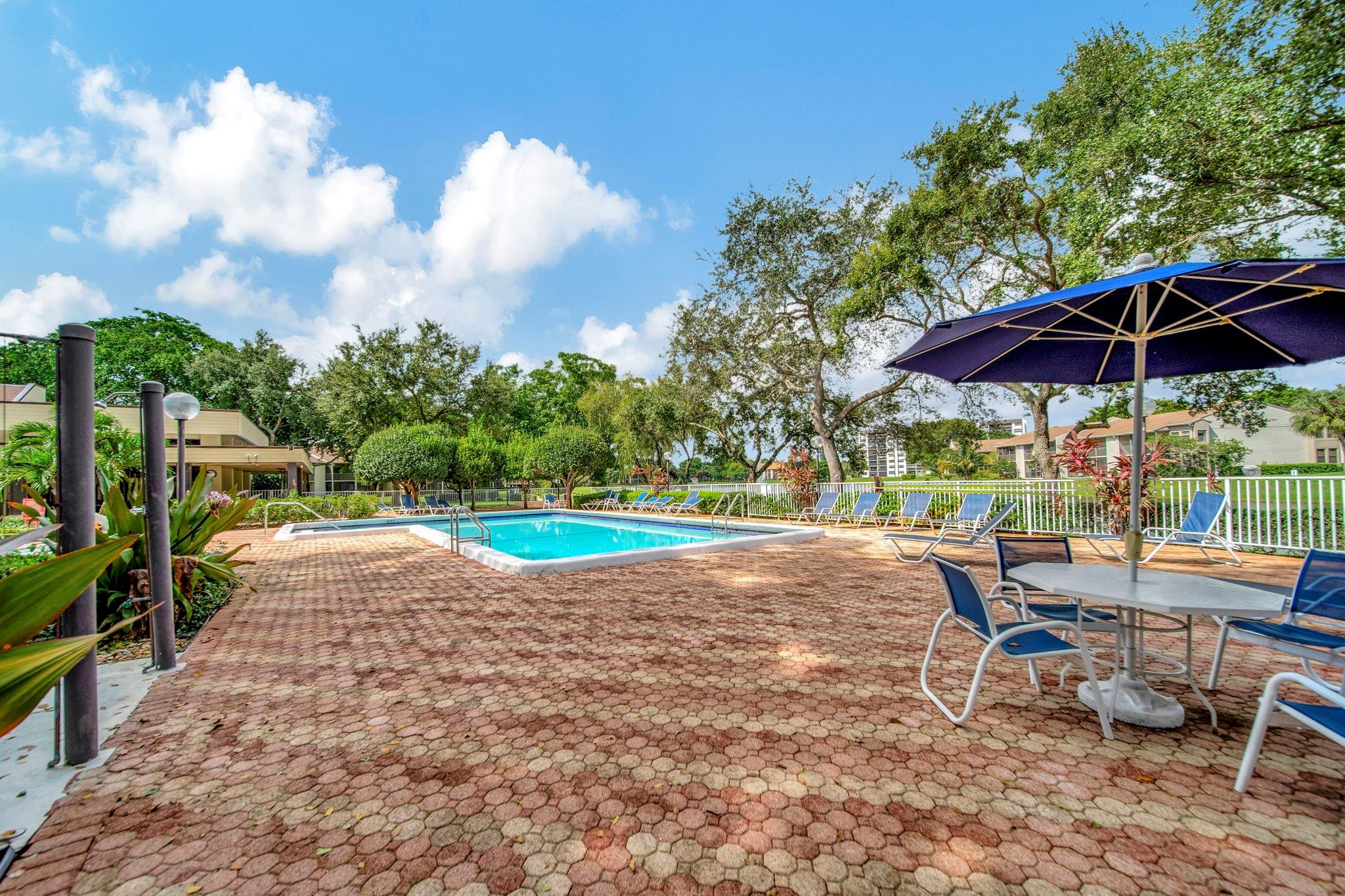 1977 SW 15th St 112