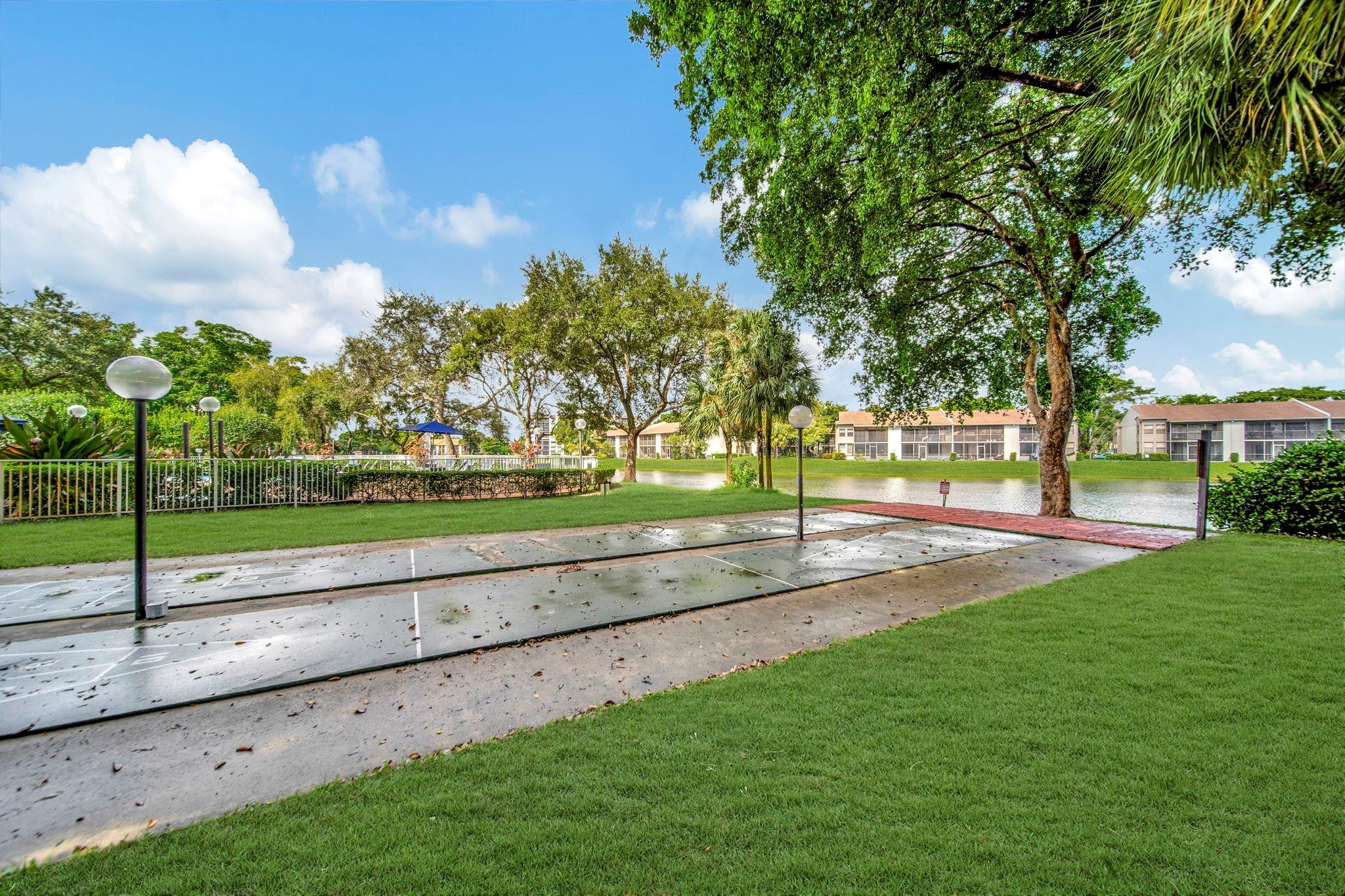 1977 SW 15th St 112