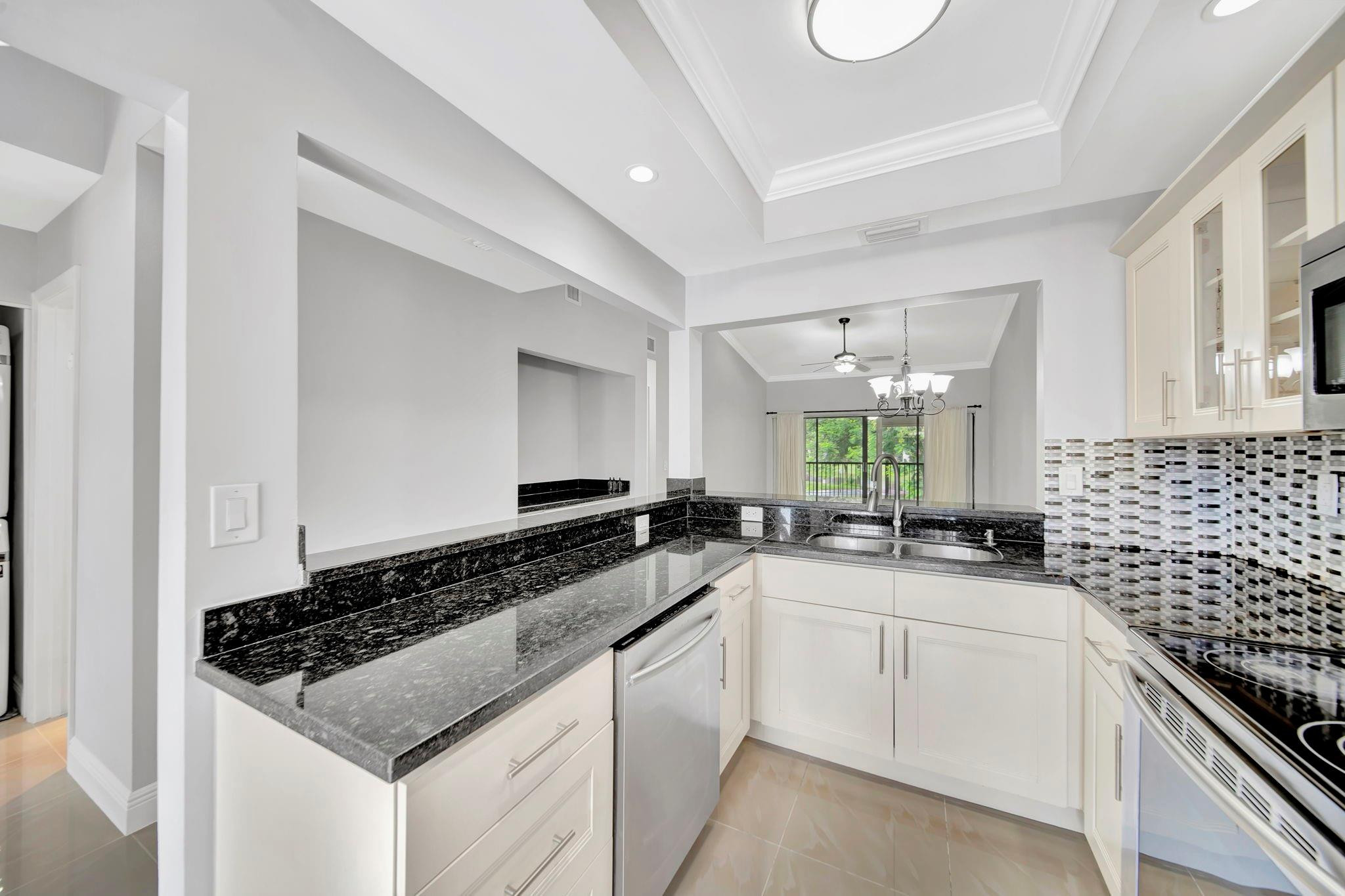 1977 SW 15th St 112